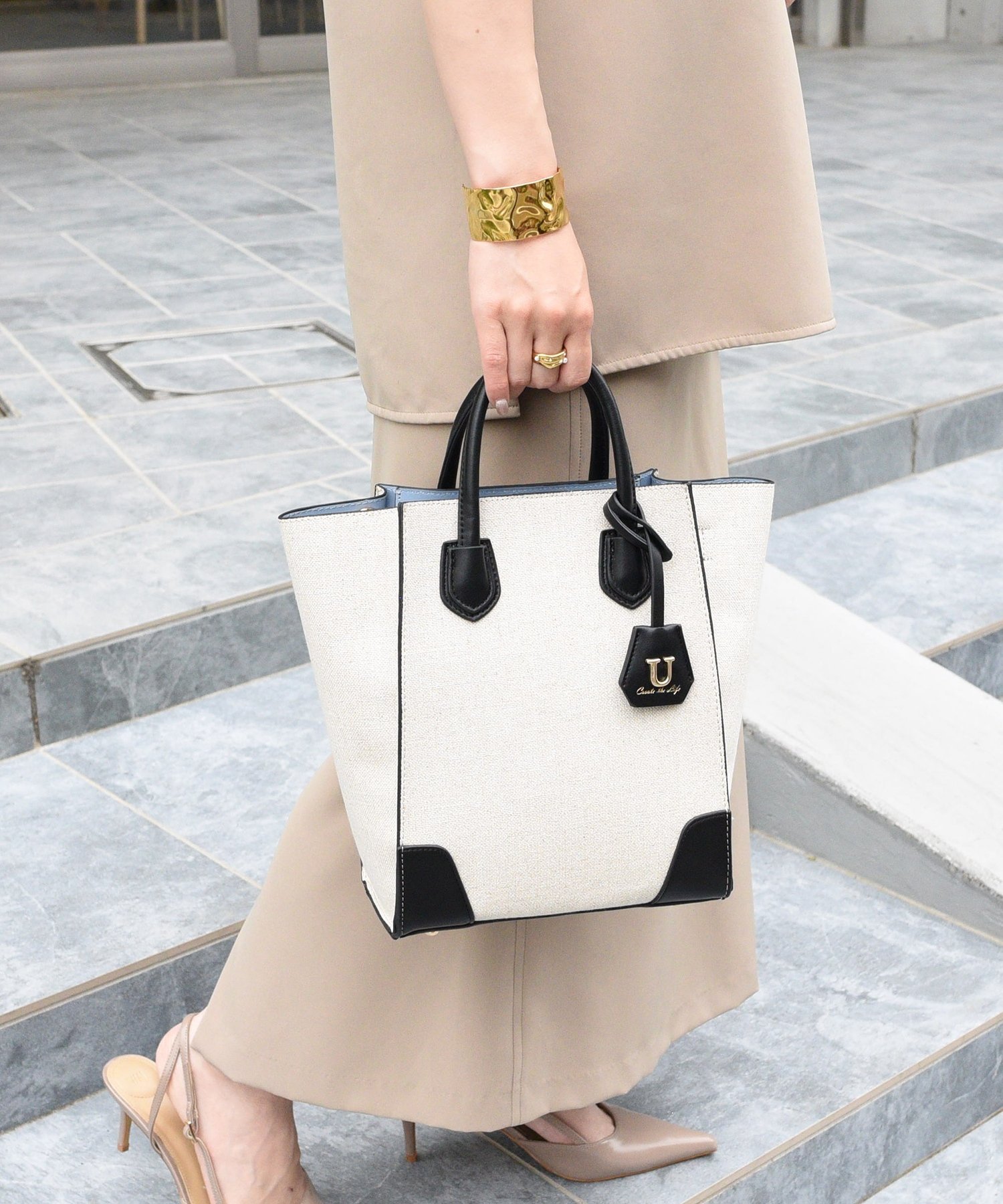 Histoire-U Histoire-U/Odile【オディル】トートバッグ イストワール バッグ トートバッグ ベージュ【送料無料】のサムネイル