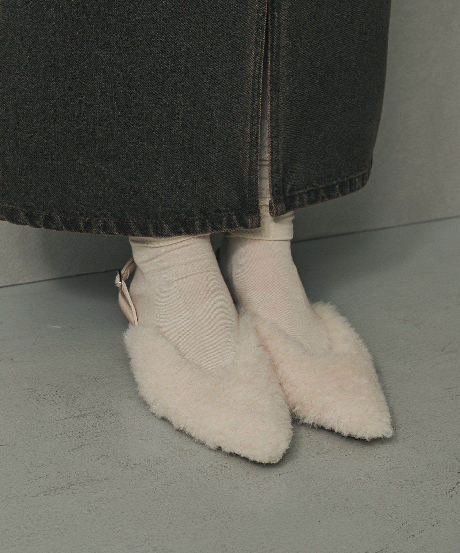 【SALE／40%OFF】SENSE OF PLACE ポインテッドファーミュール センス オブ プレイス シューズ・靴 その他のシューズ・靴 ホワイト ブラック ブラウンのサムネイル