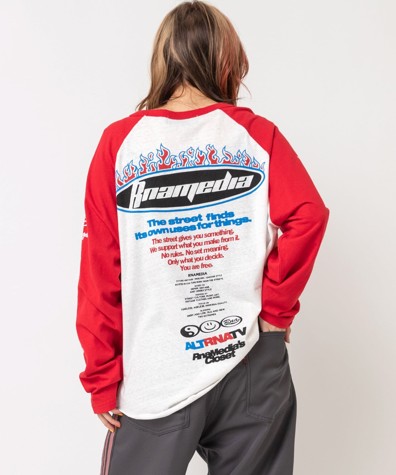 RNA M2744 RNA MEDIA ラグランロンT アールエヌエー トップス カットソー・Tシャツ ホワイト ブラック
