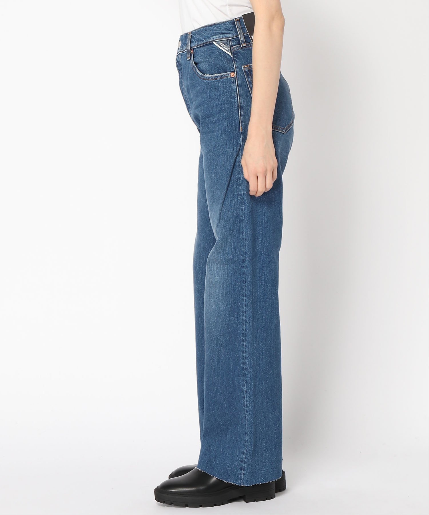 【SALE／70%OFF】REPLAY (W)JULLIAH ブライトブルーコンフォートデニム リプレイ パンツ ジーンズ・デニムパンツ ブルー【送料無料】