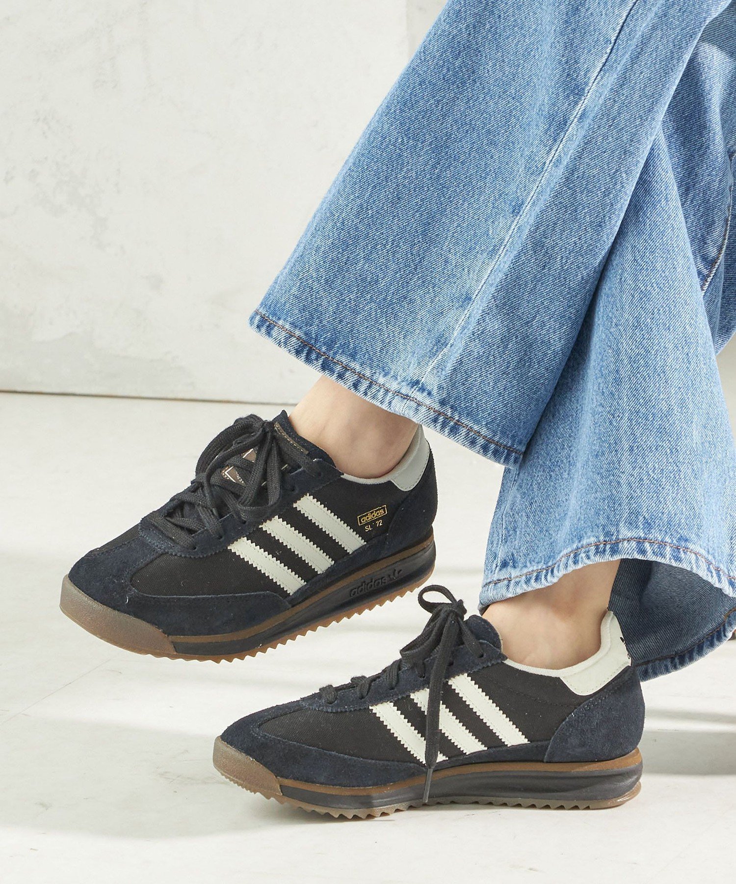 SHIPS WOMEN 【SHIPS EXCLUSIVE】adidas originals:SL72 シップス シューズ・靴 スニーカー ブラック【送料無料】のサムネイル