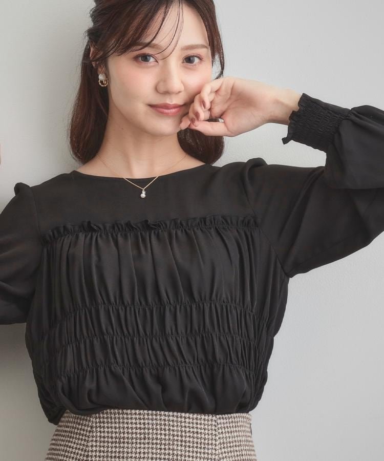 【SALE／4%OFF】Couture Brooch 【マシンウォッシャブル・きれいめ・通勤】シャーリングチュニックブラウス クチュールブローチ トップス シャツ・ブラウス ブラック グレー オレンジ【送料無料】のサムネイル