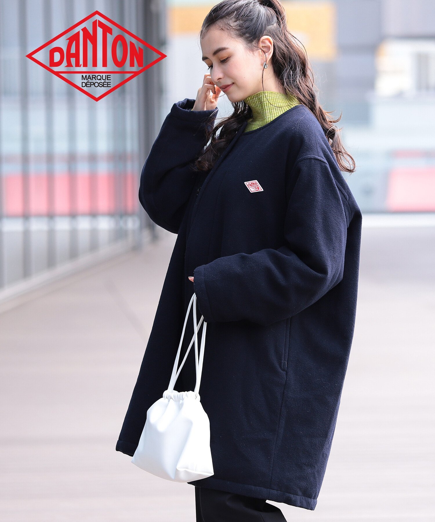 Ray BEAMS 【今年も大人気！】DANTON × Ray BEAMS / 別注 モッサ ノーカラー ダウンコート アウター danton ダントン 22AW ビームス ウイメン コート/ジャケット コート/ジャケットその他 ネイビー【送料無料】