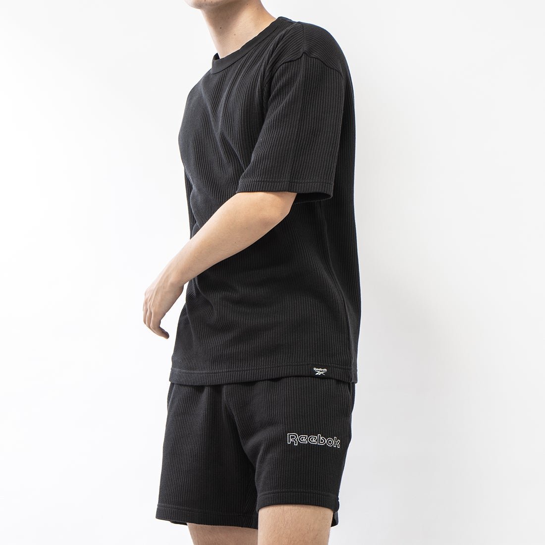 【SALE/36%OFF】Reebok クラシック テクスチャー Tシャツ / CLASSIC WDE TEXTURE TEE リーボック トップス カットソー・Tシャツ ブラウン ブラック