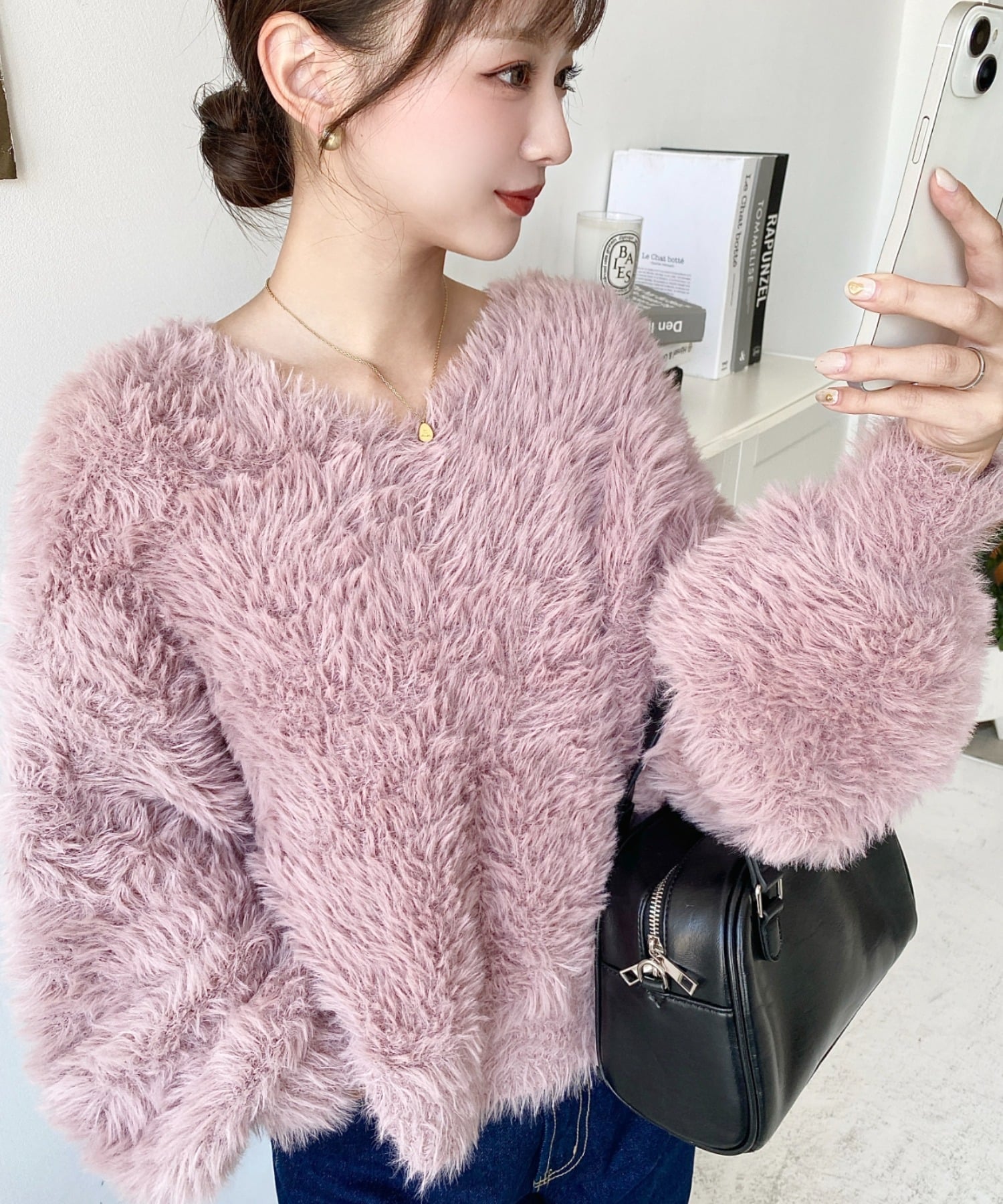 moment+ Vネックバルーンスリーブロングシャギーニットプルオーバー モーメントプラス トップス ニット ブラック ピンク ベージュ ホワイト ブラウン