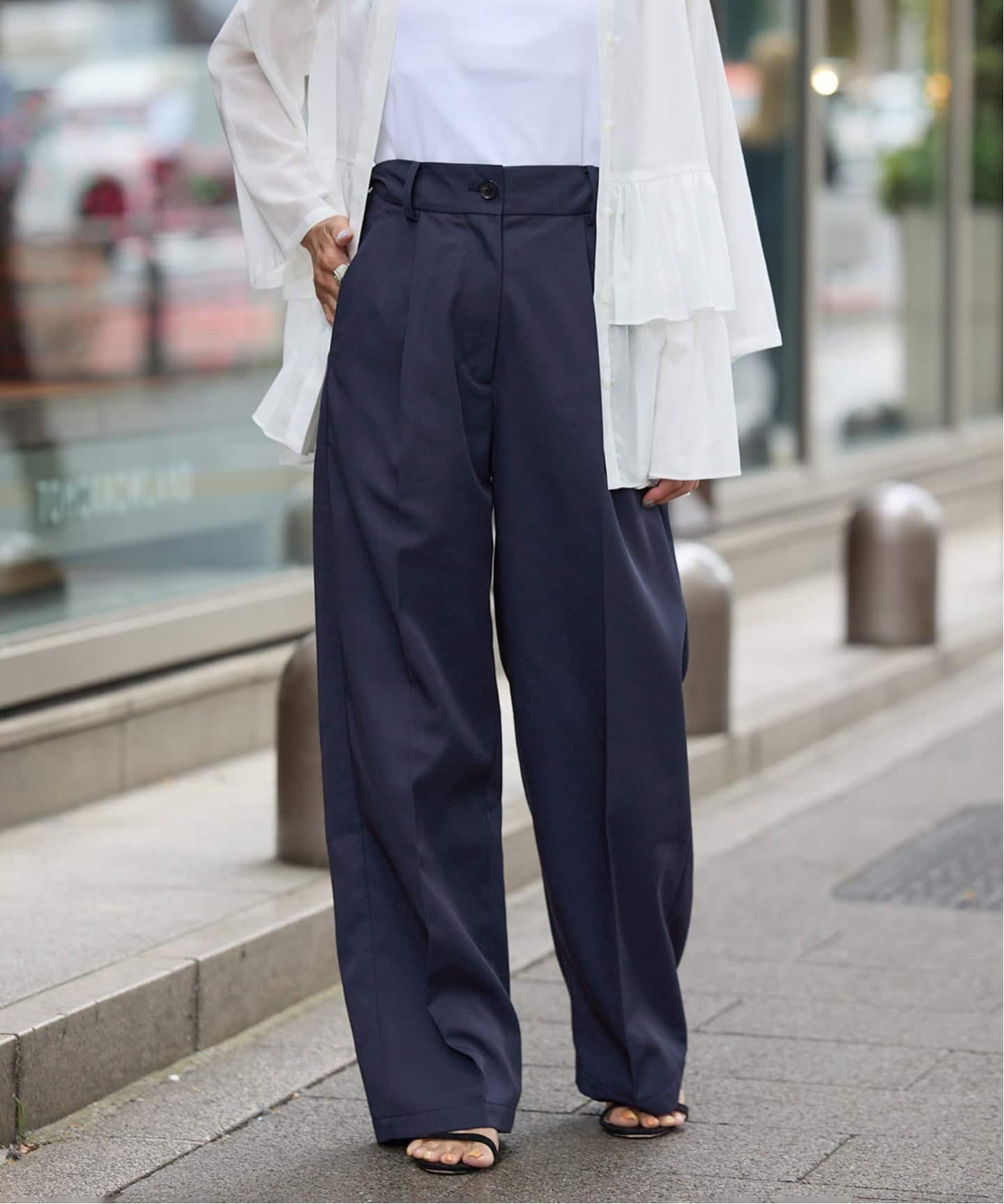 VERMEIL par iena 《手洗い可》チノライクタックワイドパンツ ヴェルメイユ パー イエナ パンツ チノパンツ ネイビー ホワイト