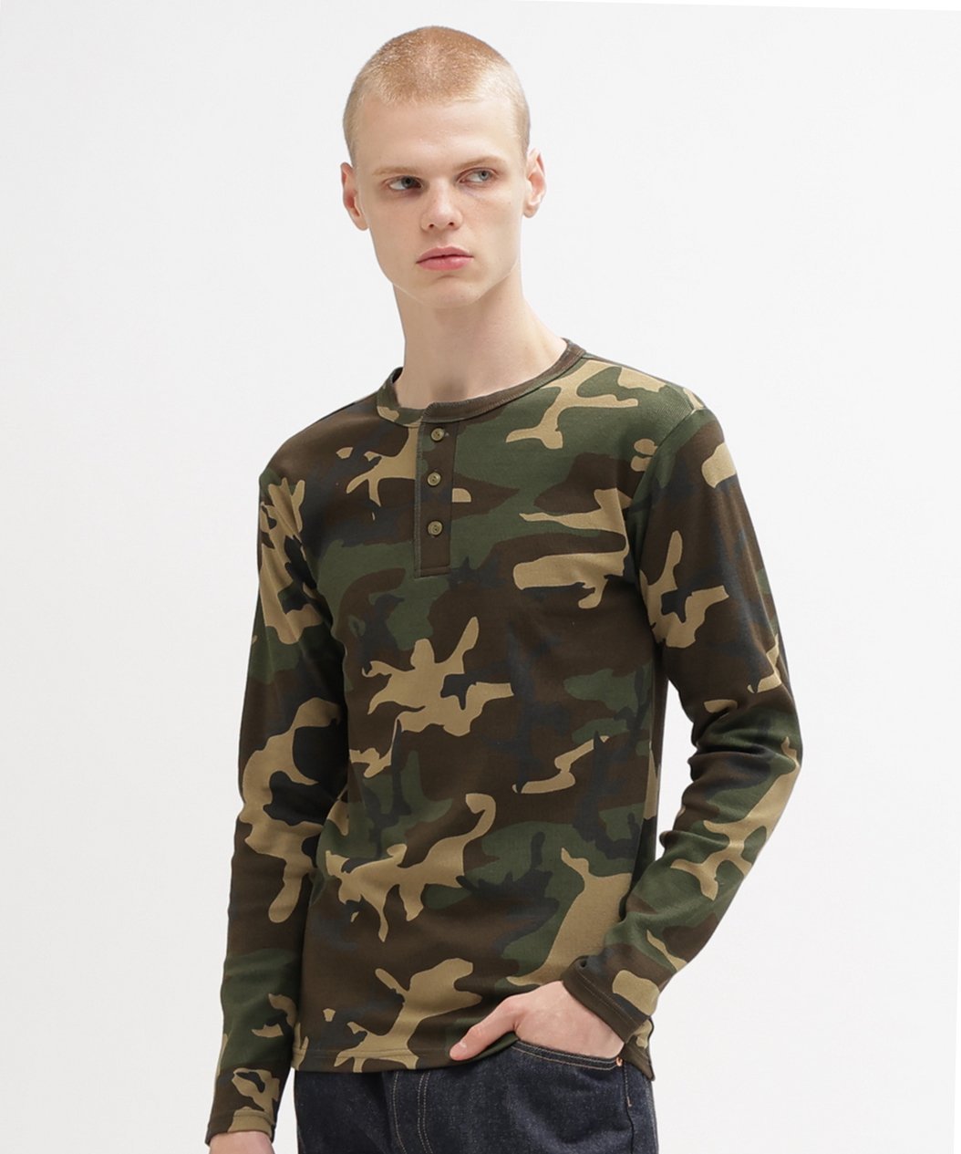 《DAILY/デイリー》RIB LONG SLEEVE HENLEY NECK T-SHIRT "CAMOUFLAGE" アヴィレックス トップス カットソー・Tシャツ