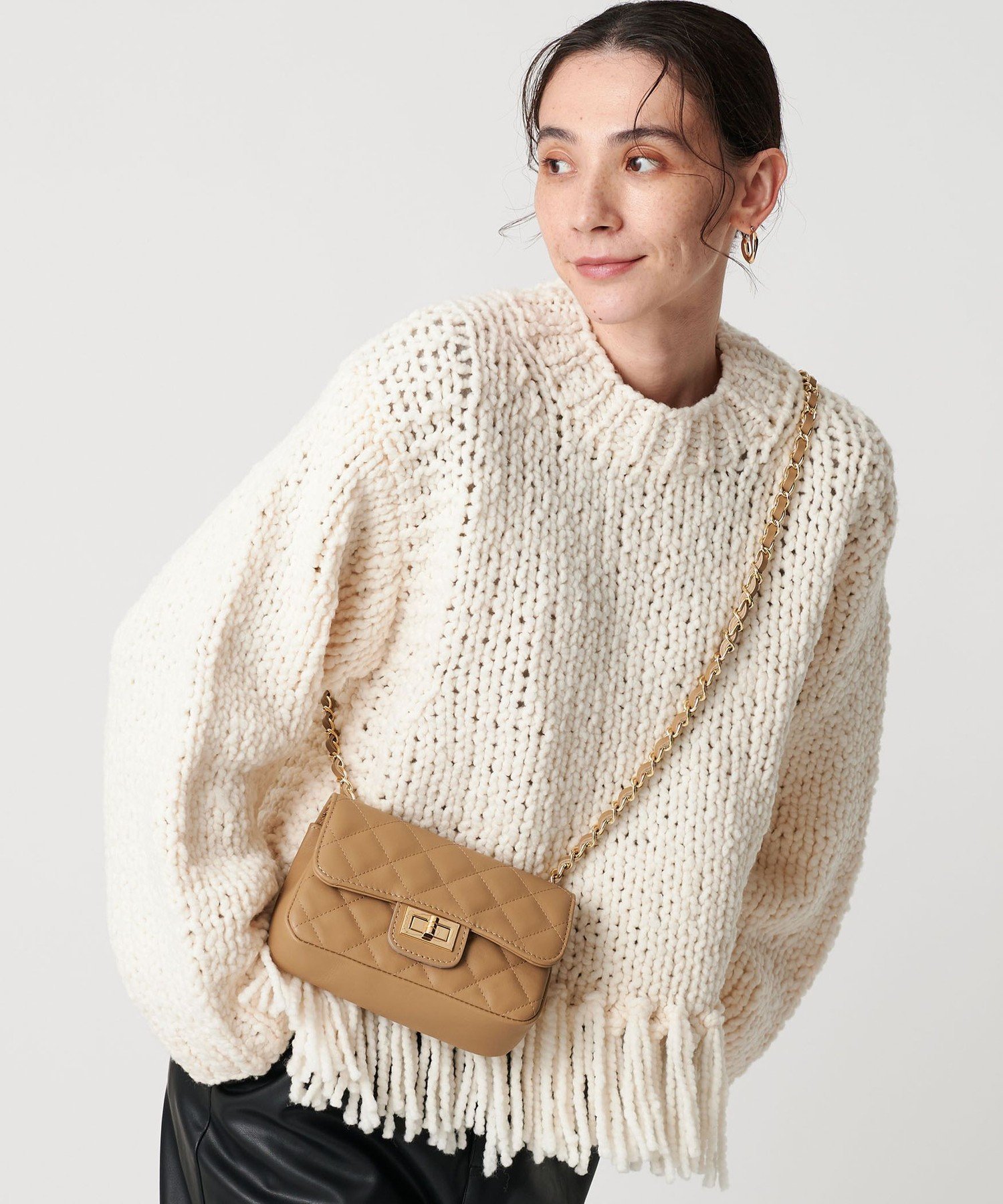 BEAUTY&YOUTH UNITED ARROWS ＜AULENTTI＞レザー キルティング チェーン ショルダーバッグ ビューティー＆ユース　ユナイテッドアローズ バッグ ショルダーバッグ ブラック ベージュ ネイビー ブラウン グレー【送料無料】のサムネイル