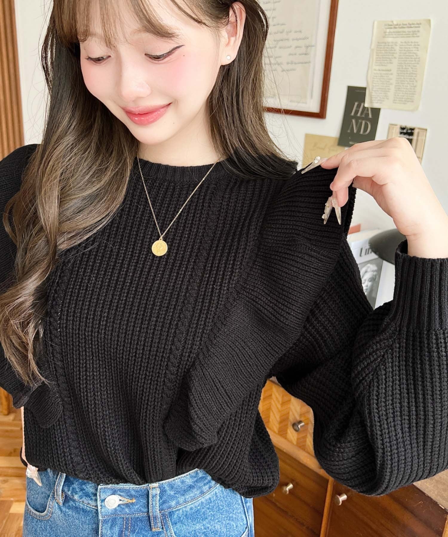 moment+ ショルダーフリルニットプルオーバー モーメントプラス トップス ニット ワインレッド ホワイト ブラック