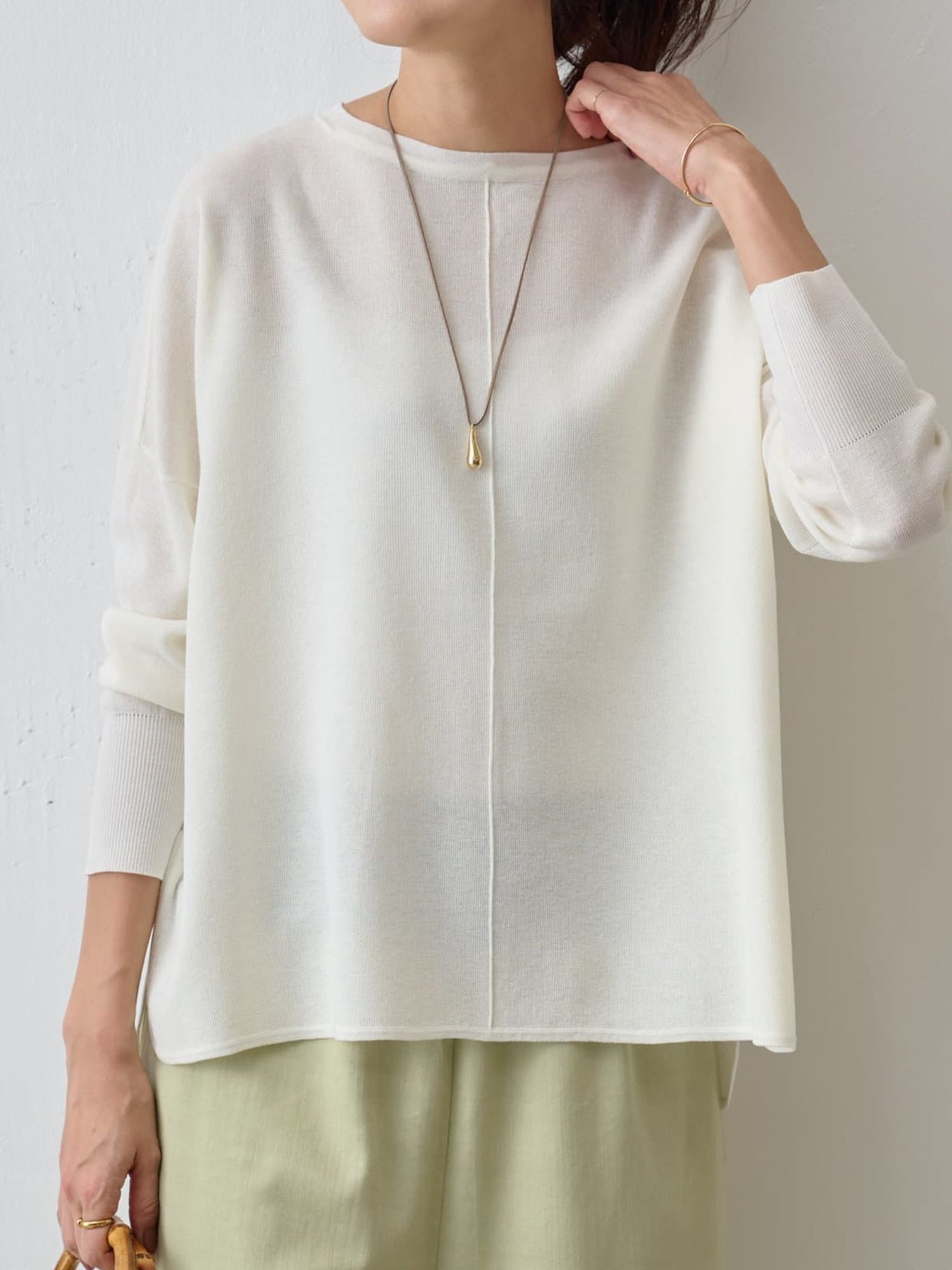 BEARDSLEY サラッとプルオーバー ビアズリー トップス ニット ホワイト ブルー ピンク グレー ブラック【送料無料】のサムネイル