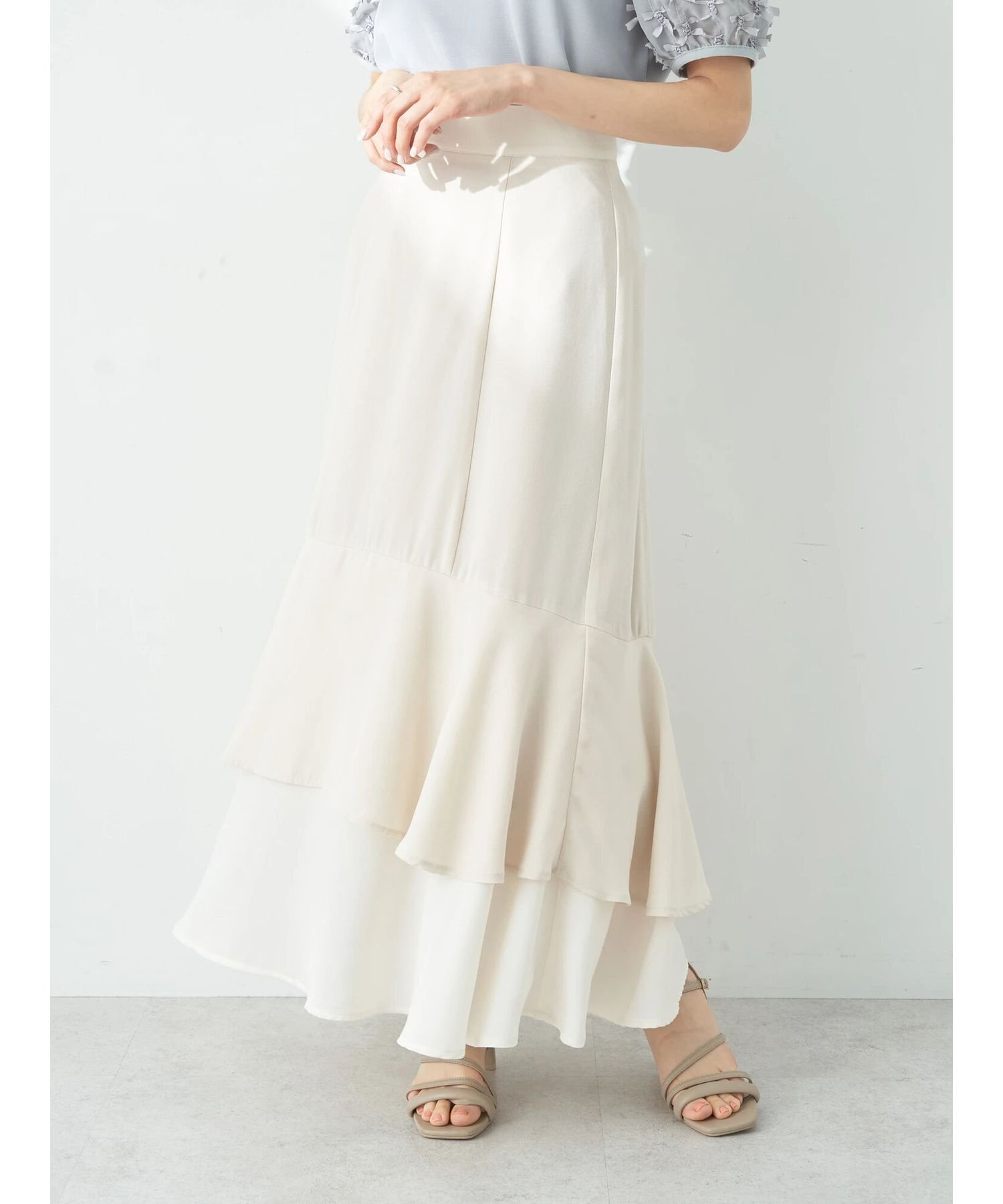 【SALE／30%OFF】earth music&ecology バイカラーラッフルヘムスカート アースミュージック&エコロジー..