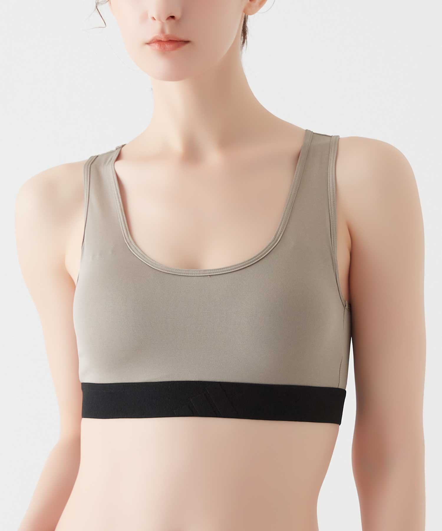 adidas ハーフトップ【吸水速乾】 ギャルリ　イチハチキュウロク　バイ　グンゼ インナー・ルームウェア ブラジャー ベージュ ブラック
