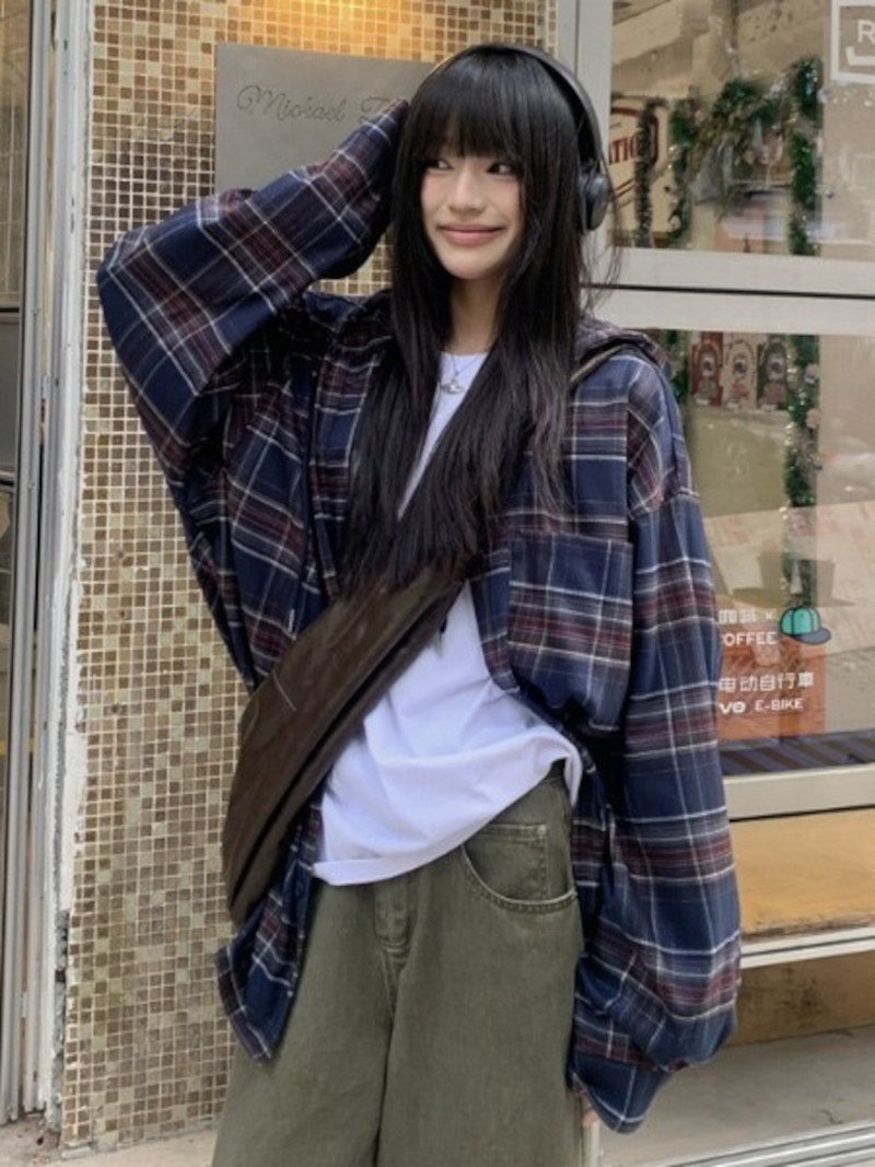 【SALE／10%OFF】LADY LIKE オーバーサイズチェック柄前開きフーディシャツジャケット ディアベル トップス シャツ・ブラウス ブルー【送料無料】