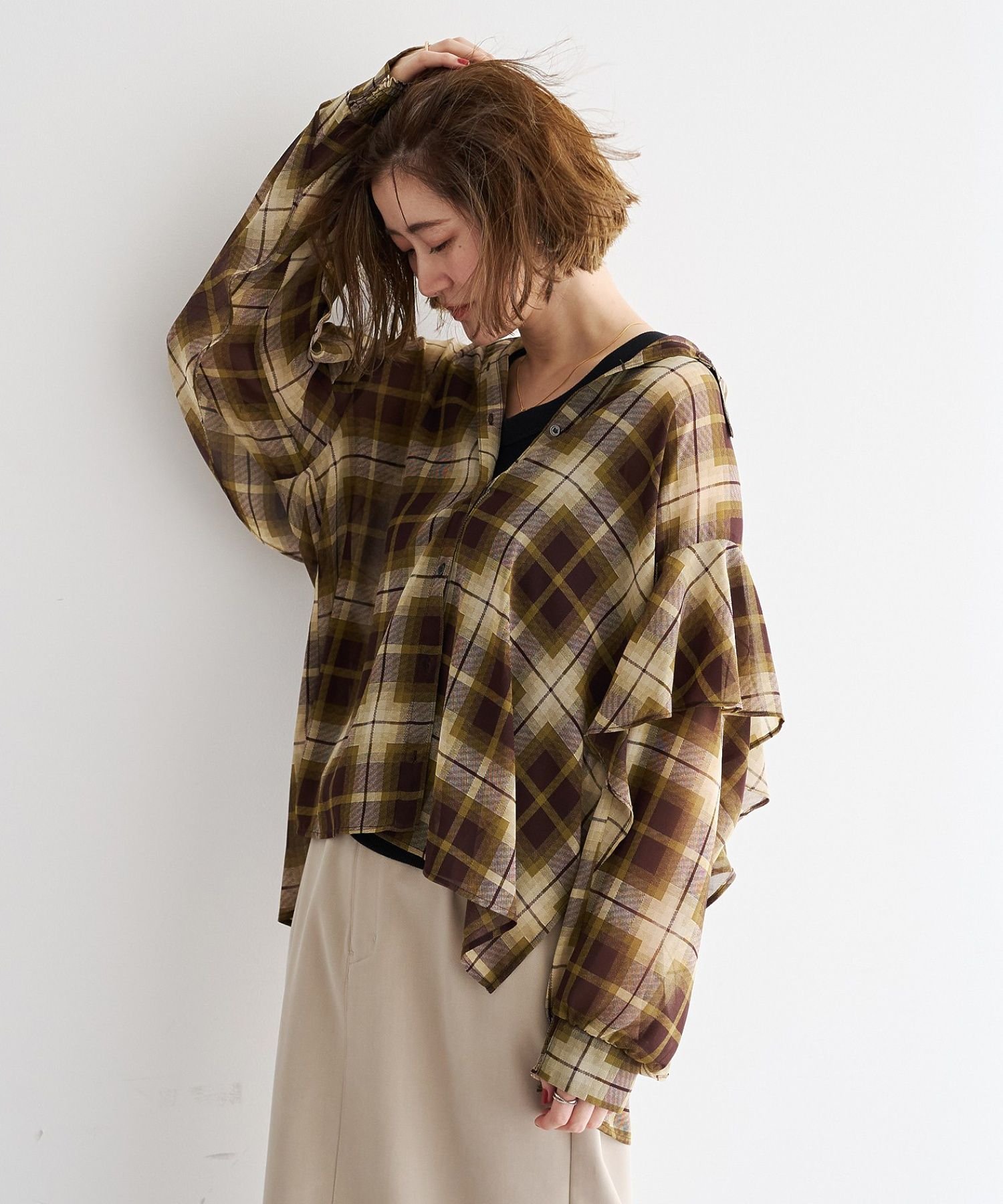 YECCA VECCA チェック柄シアーラッフルシャツ イェッカヴェッカ トップス シャツ・ブラウス ブラック ブラウン
