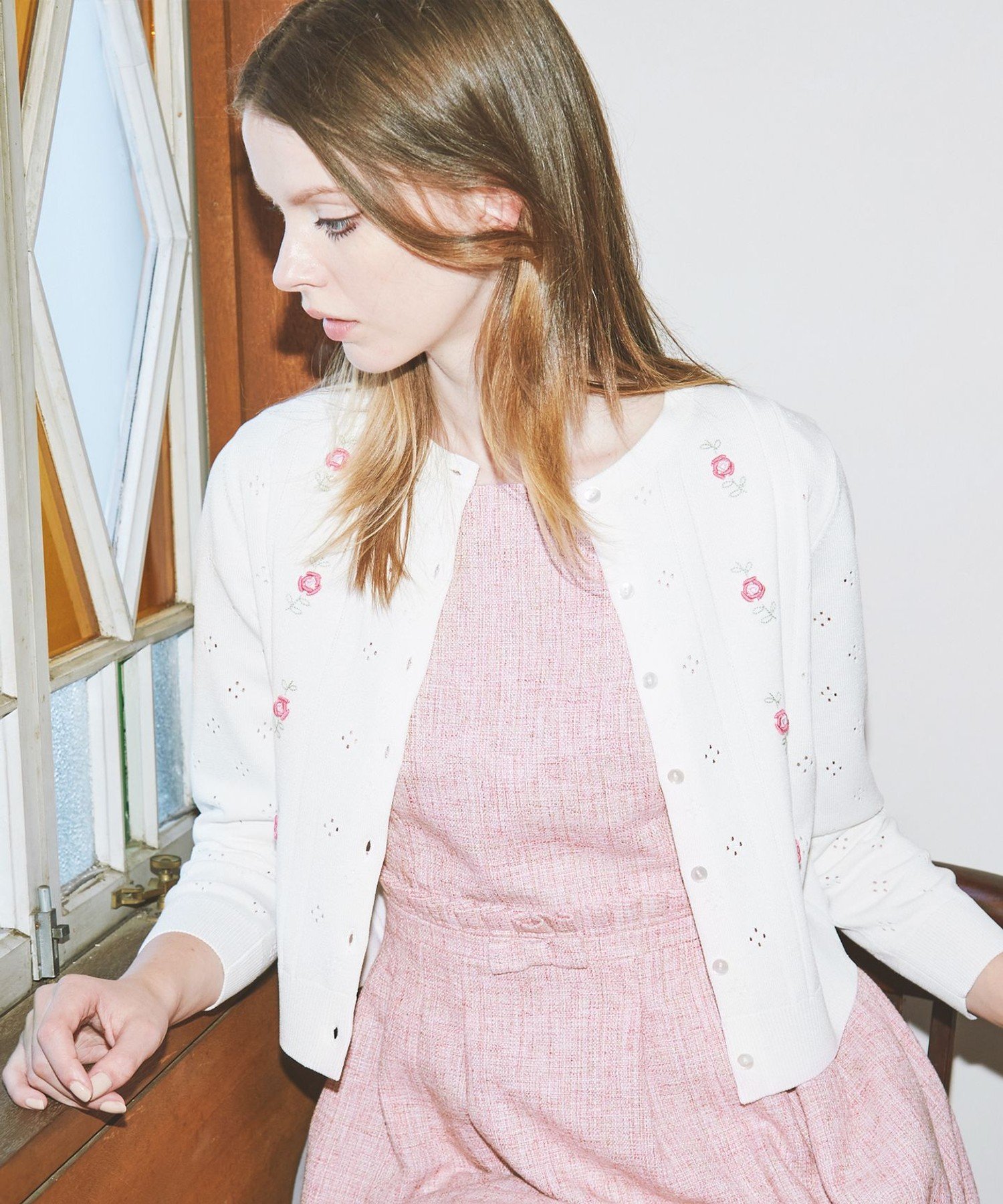 【SALE／40%OFF】TOCCA 【洗える!】TINY ROSE KNIT カーディガン トッカ トップス カーディガン ホワイト ピンク【送料無料】のサムネイル