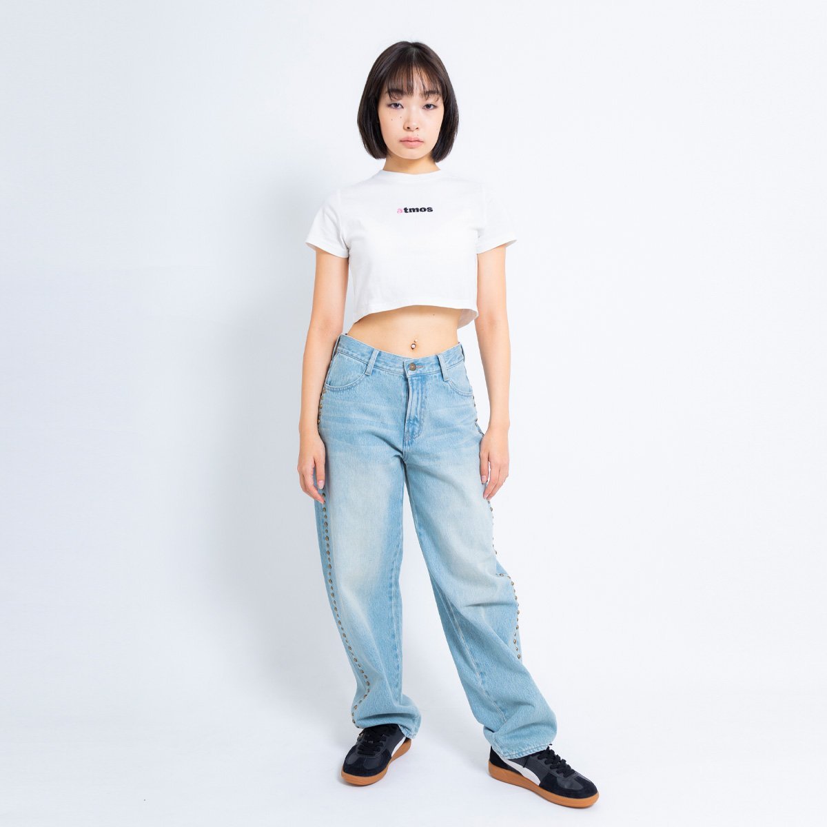 atmos pink atmos pink エンブロイダリー ロゴ ショートTシャツ WHITE アトモス トップス カットソー・Tシャツ ホワイト