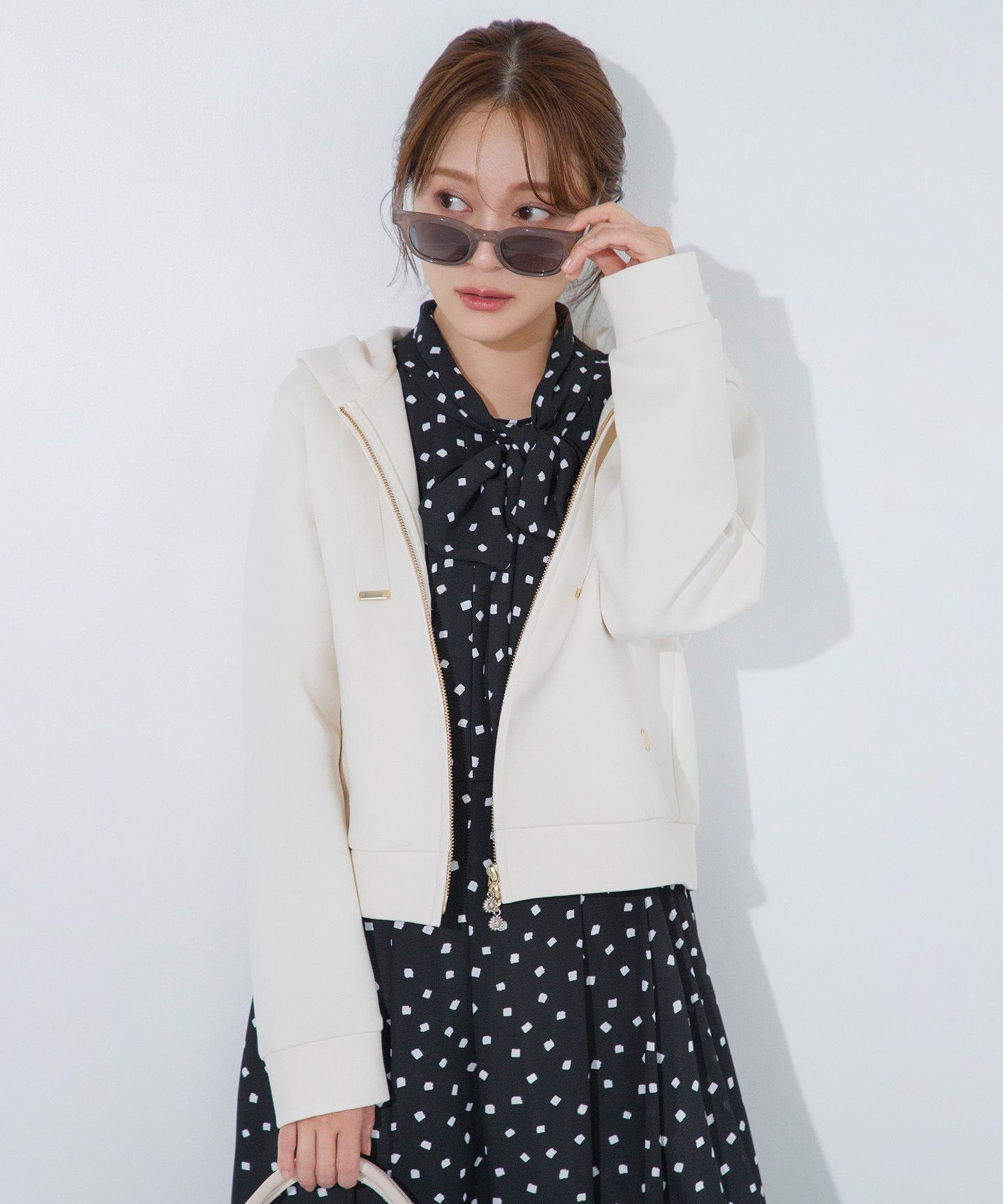 TOCCA 【chayさん着用】NICE HOLIDAY HOODIE フーディー トッカ トップス パーカー・フーディー グレー ホワイト【送料無料】