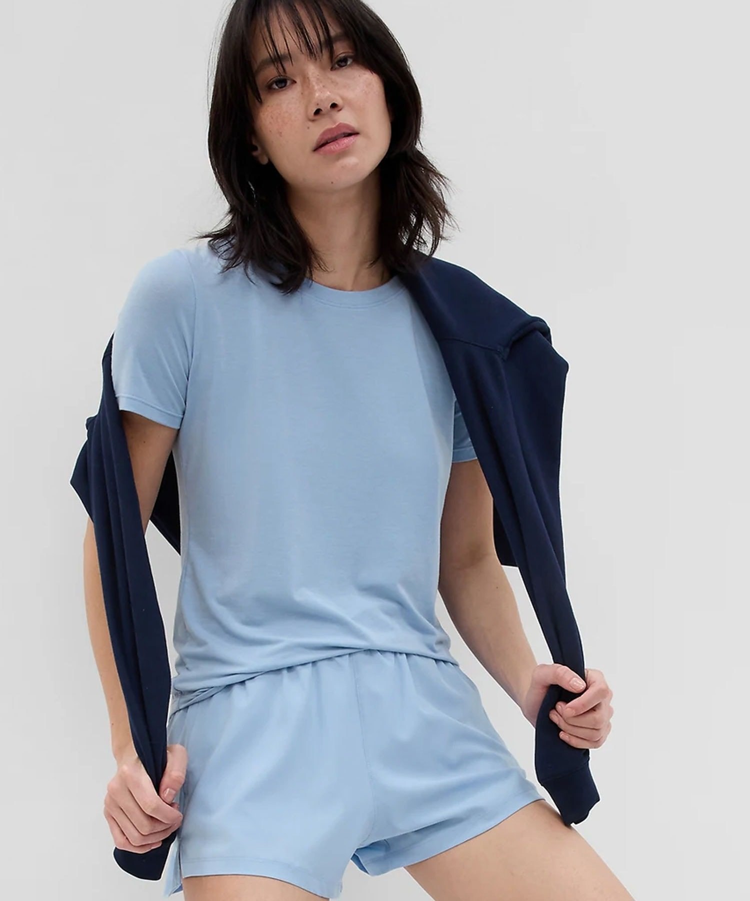 【SALE／54%OFF】GAP (W)GapFit ブリーズ Tシャツ ギャップ トップス カットソー・Tシャツ ブラック グレー ブルー ブラウン パープル ネイビー グリーン カーキグリーン ピンク ホワイトのサムネイル