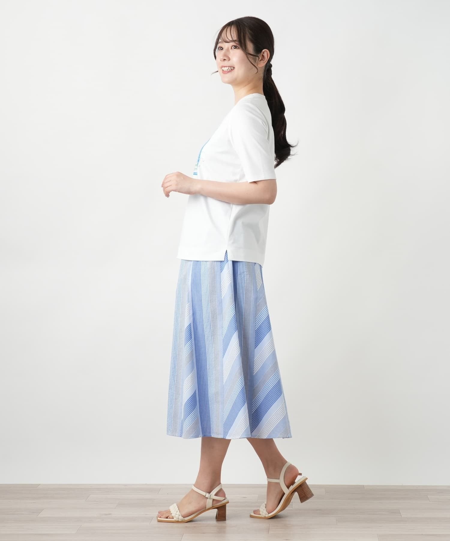 Leilian 刺繍プリントTシャツ レリアン トップス カットソー・Tシャツ ホワイト