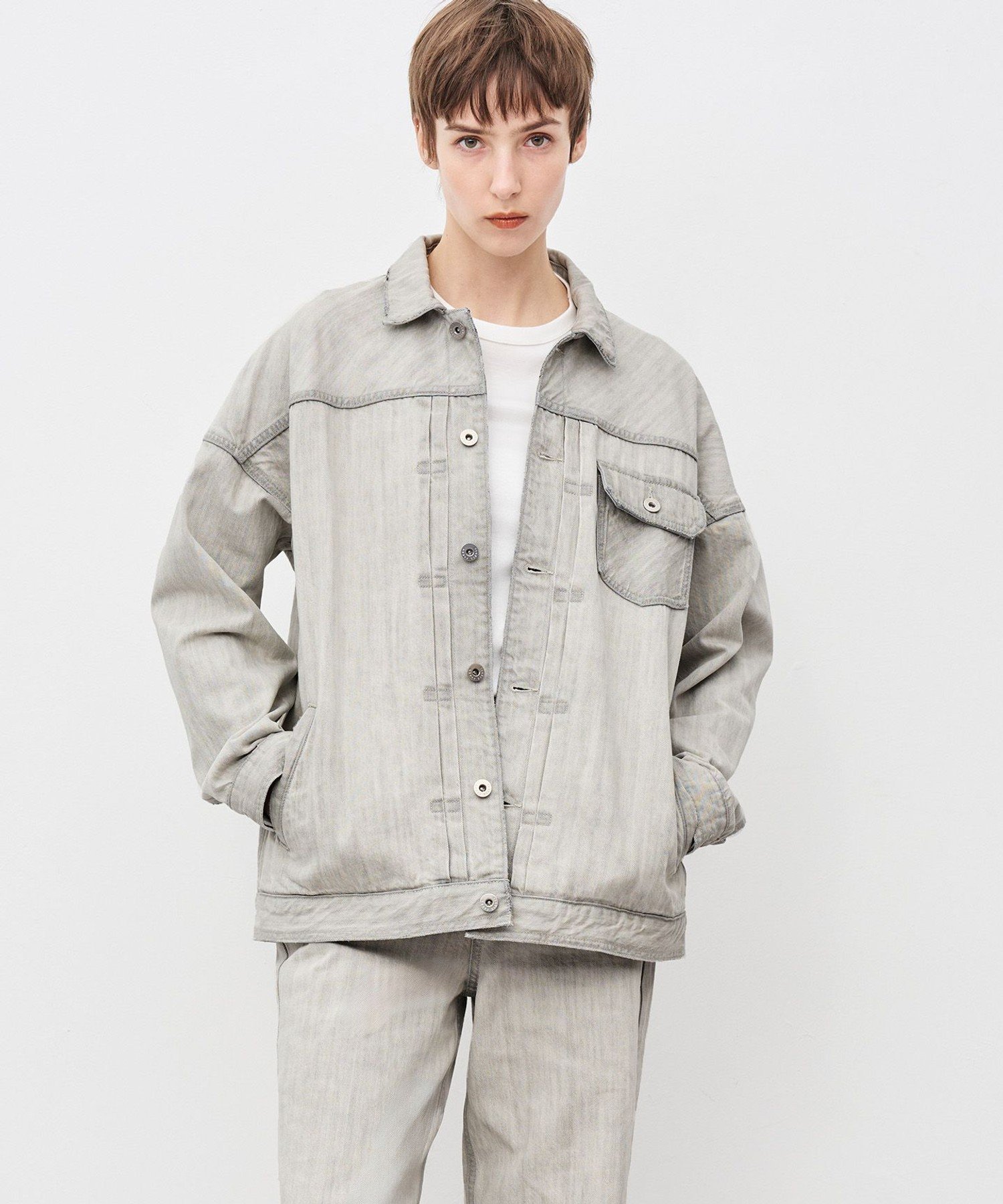 uncrave 【upper hights×uncrave】THE LOOSE JEAN JK デニムジャケット アンクレイヴ ジャケット・アウター デニムジャケット ホワイト【送料無料】のサムネイル