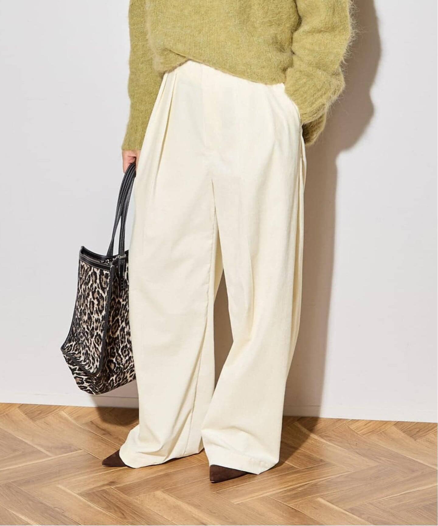 JOURNAL STANDARD L'ESSAGE 《追加3》ストレッチコーデュロイ 2タックパンツ ジャーナルスタンダード レサージュ パンツ その他のパンツ ホワイト ブラック ベージュ【送料無料】のサムネイル