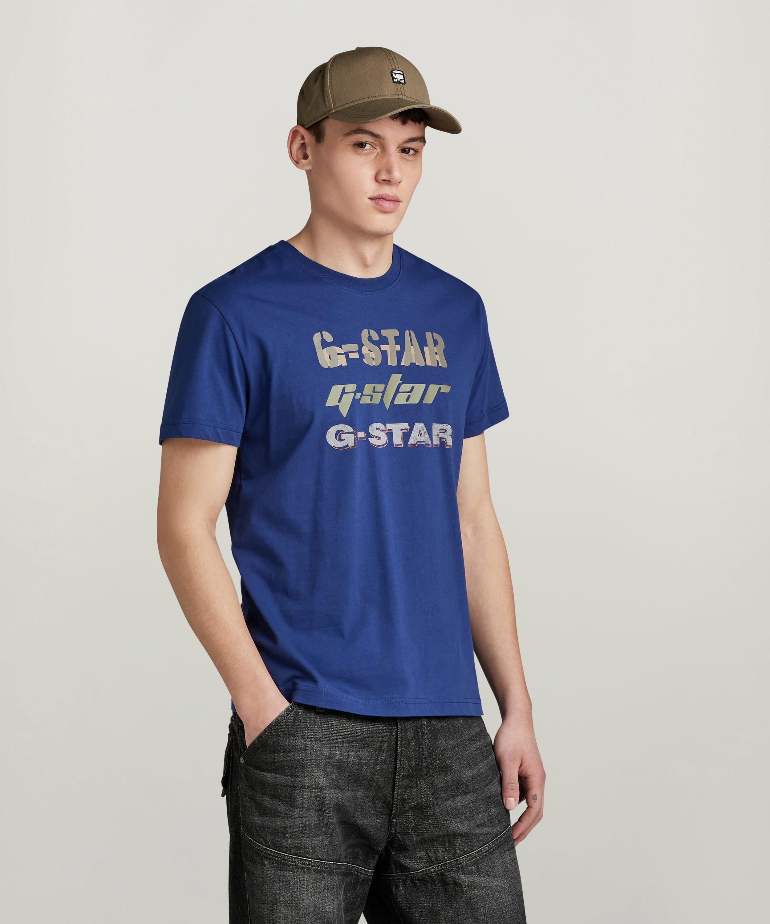 【公式ショップ】TRIPLE LOGO GRAPHIC T-SHIRT/トリプルブランドロゴグラフィックTシャツ ジースターロゥ トップス カットソー・Tシャツ ブルー