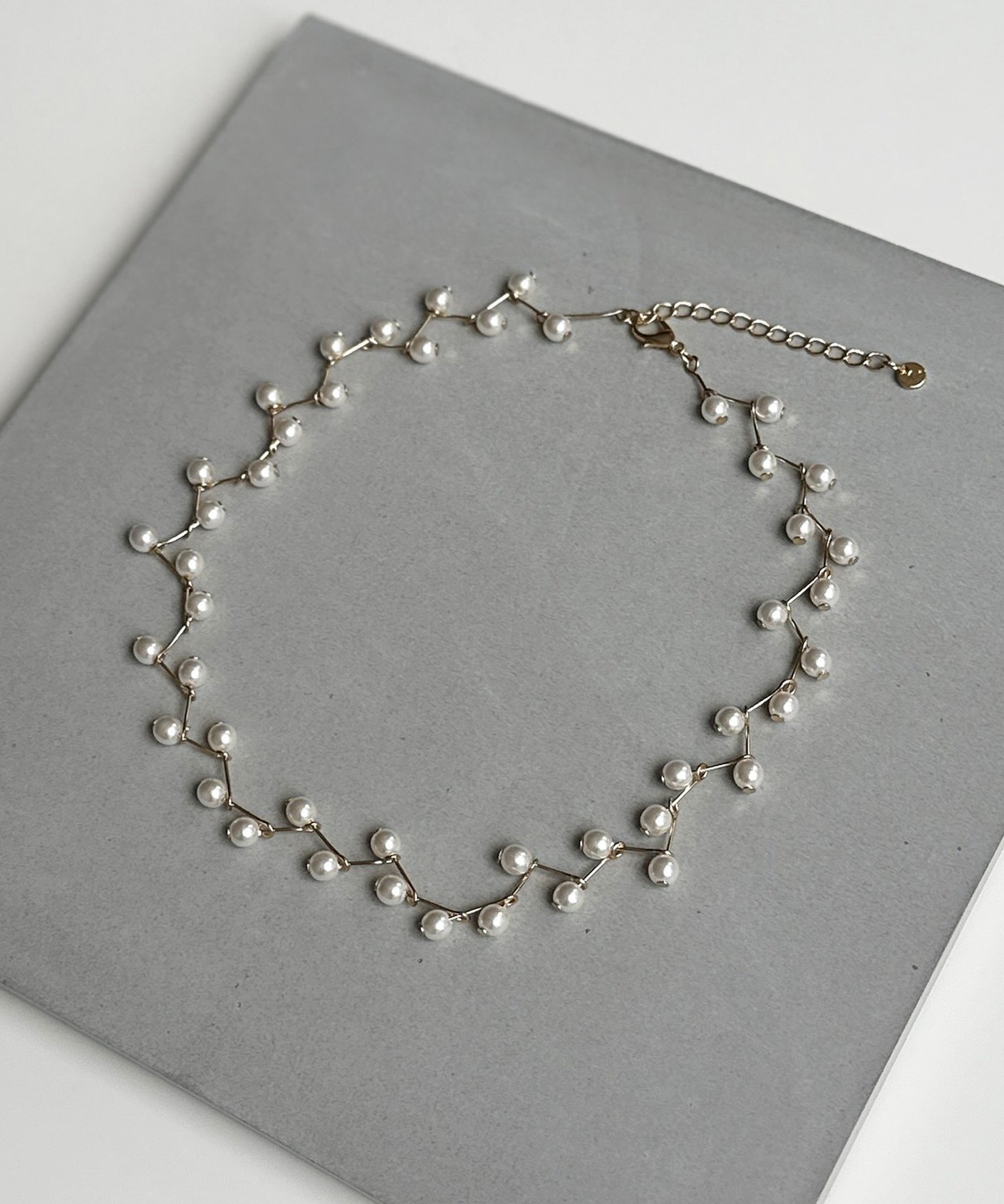 Thevon. 【heilly】カクカクパールネックレス ゼヴォン アクセサリー・腕時計 リング・指輪 ゴールド