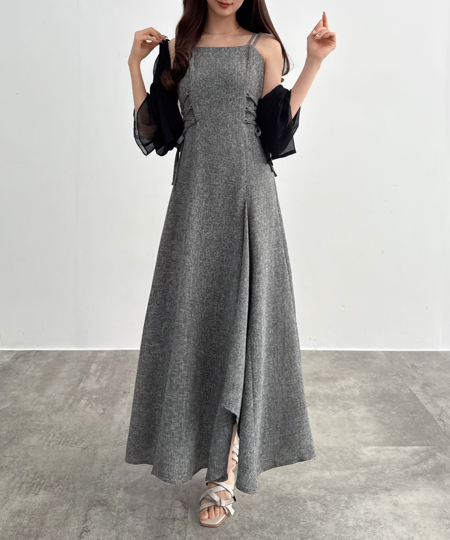 【SALE／20%OFF】JUNOAH CENEA 薄手ツイードレースアップラッフルキャミワンピース...