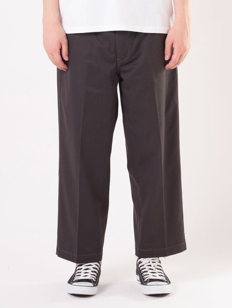 Levi's STA PREST ワイドレッグ ブラック リーバイス パンツ その他のパンツ【送料無料】