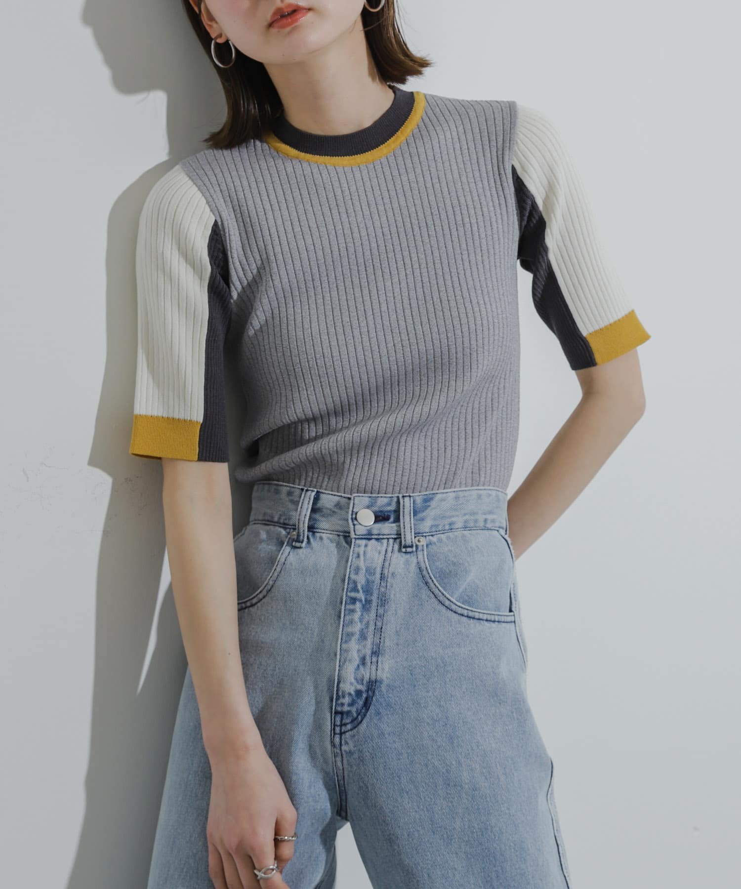 【SALE／50%OFF】SENSE OF PLACE カラーブロッキングコンパクトセーター センス オブ プレイス トップス ニット グリーン ホワイト グレーのサムネイル