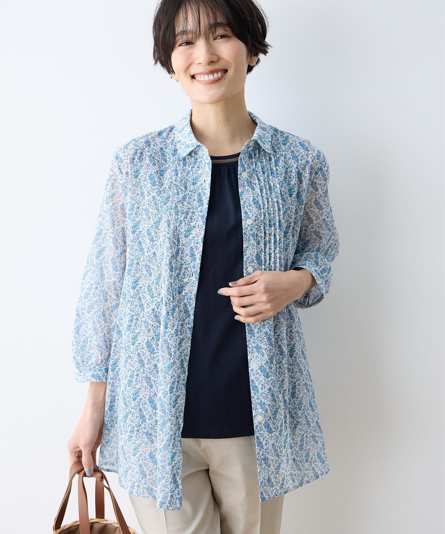 DECOY 【Liberty】リバティプリントボイルピンタックブラウス デコイシンス1981 トップス シャツ・ブラウス ピンク ブルー【送料無料】