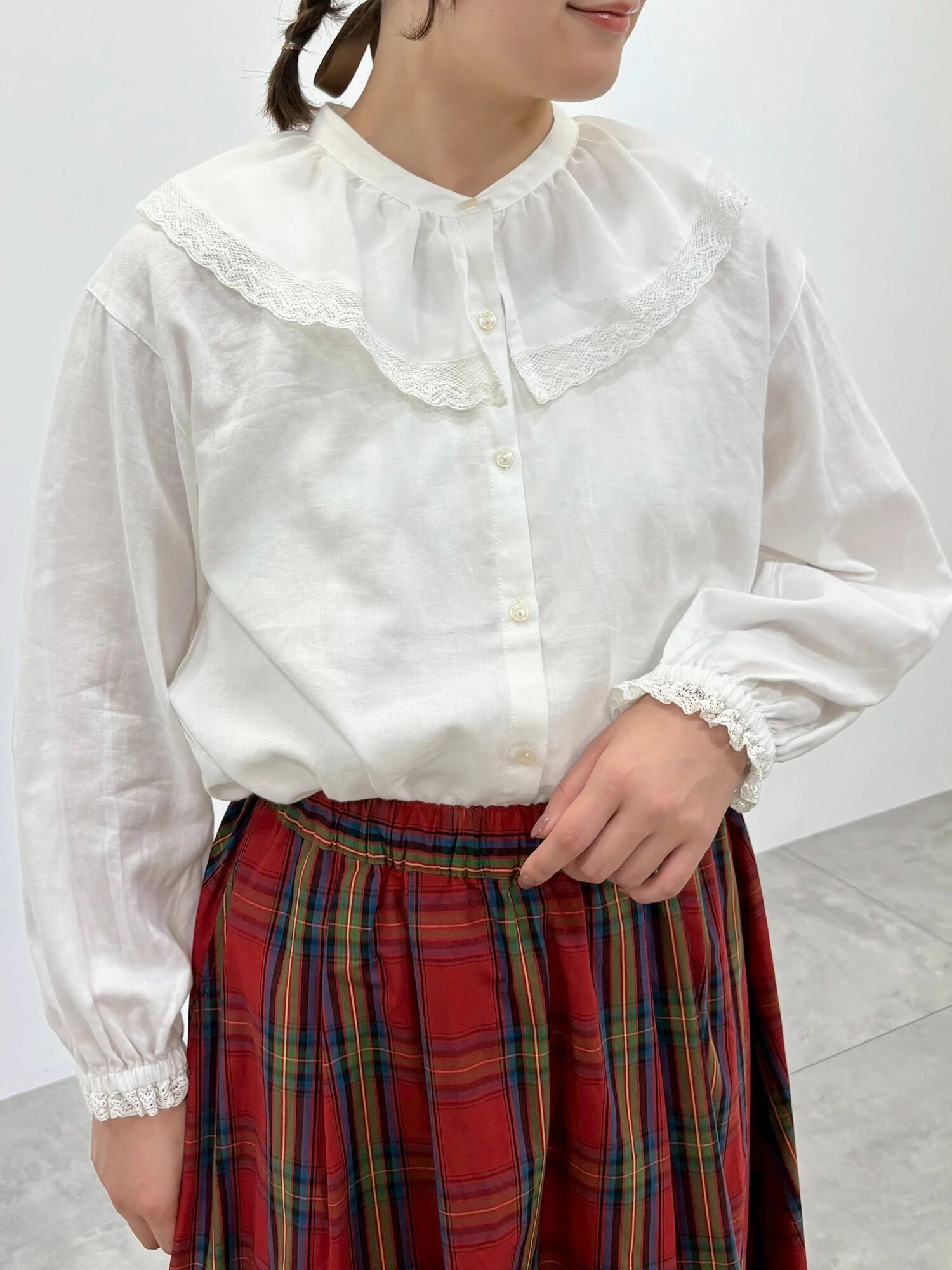 【SALE／50%OFF】Samansa Mos2 レース襟ブラウス サマンサモスモス トップス シャツ・ブラウス ブラック グレー ホワイト ピンクのサムネイル