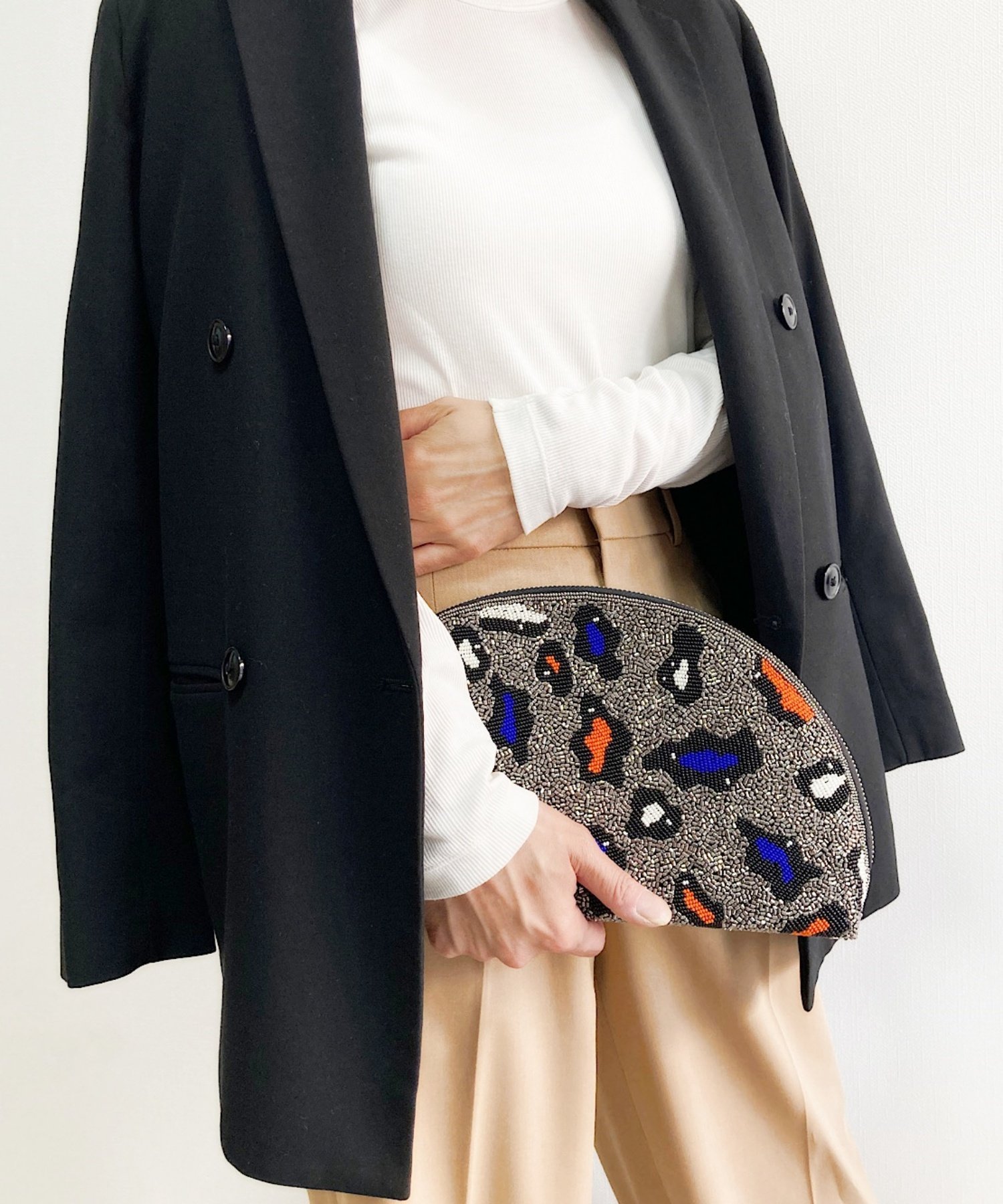 Swaraj Swaraj/手刺繍POP LEO ROUND クラッチ スワラージ バッグ クラッチバッグ【送料無料】