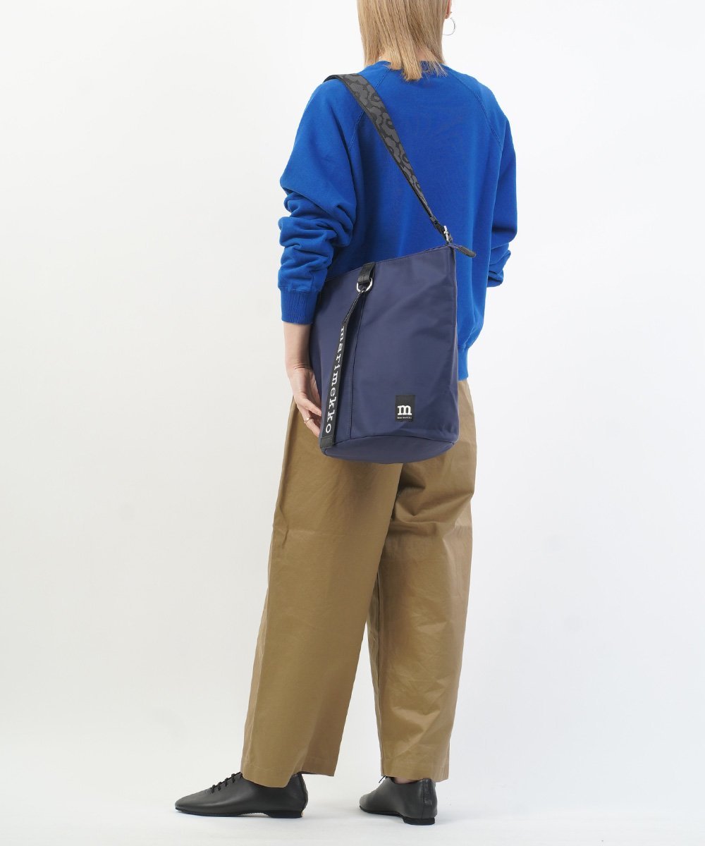 Marimekko マリメッコ ALL DAY BUCKET SOLID ショルダーバッグ ブルーコムブルー バッグ メッセンジャーバッグ【送料無料】
