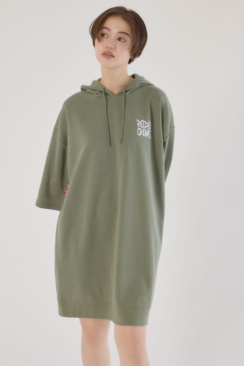 RODEO CROWNS WIDE BOWL Right shoulder LOGOパーカーワンピース ロデオクラウンズワイドボウル ワンピース・ドレス ワンピース カーキグリーン ブラック ホワイト