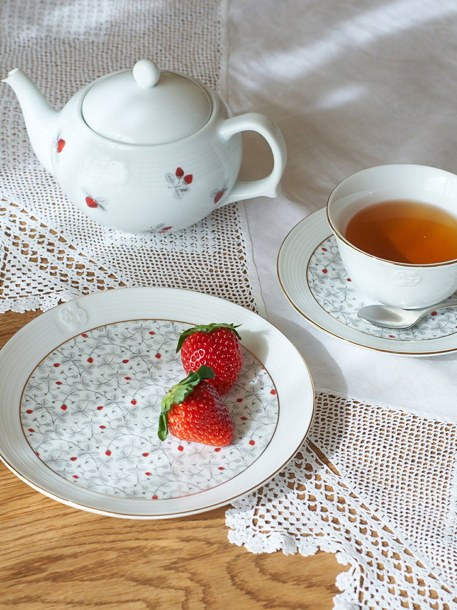 Afternoon Tea LIVING ストロベリーカップ&ソーサー/パラレル アフタヌーンティー・リビング 食器・調理器具・キッチン用品 その他の食器・調理器具・キッチン用品 ホワイト stylife-12897706 Rakuten Fashion サンプル画像2