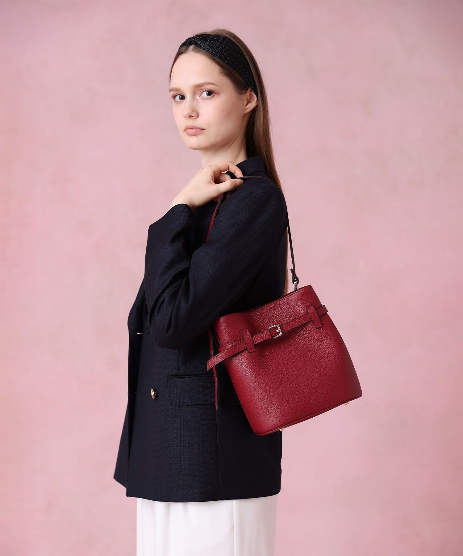 ANAYI ◇ベルテッドバケット ハンドバッグ アナイ バッグ ショルダーバッグ ベージュ グレー【送料無料】のサムネイル