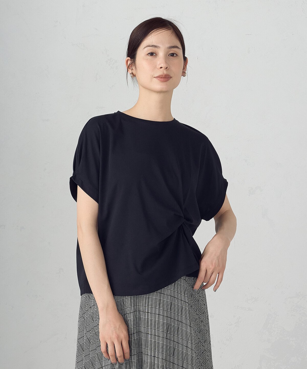 【接触冷感】ツイストタック Tシャツ コムサイズム トップス カットソー・Tシャツ ホワイト ブラック カーキグリーン