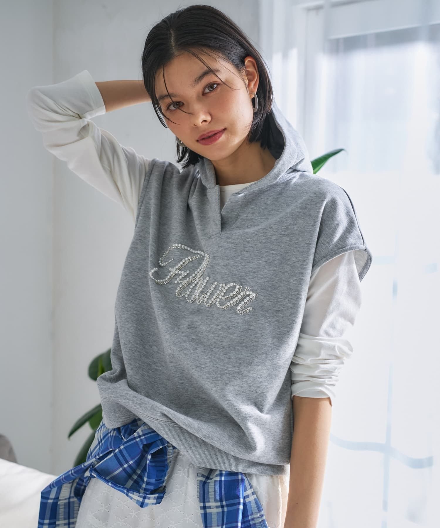 【SALE／27%OFF】CARA O CRUZ ロゴ刺繍フード付きベスト キャラ・オ・クルス トップス ベスト・ジレ ネイビー グレー【送料無料】