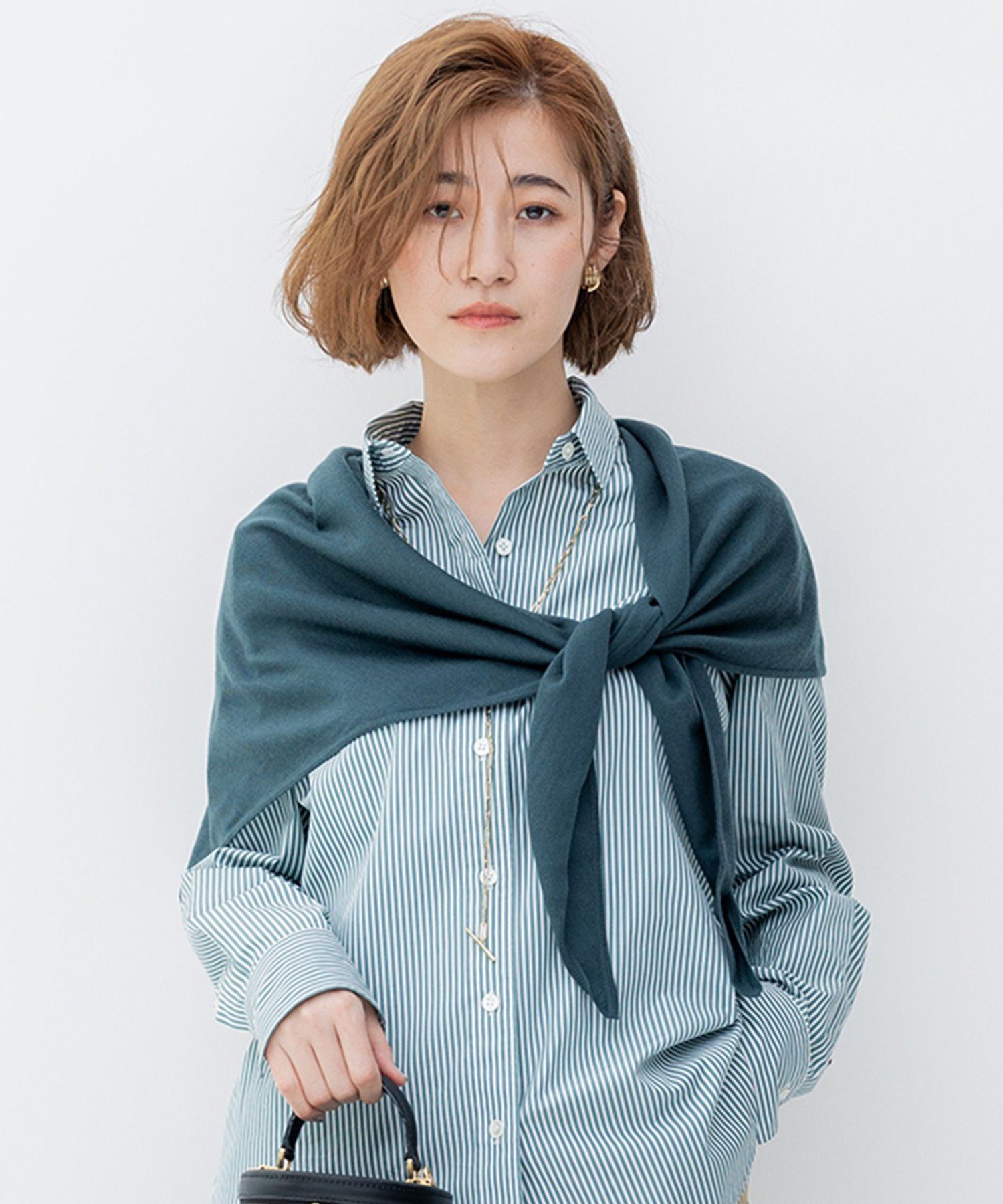 【SALE／50%OFF】23区 ウーステッドウール トライアングル ストール ニジュウサンク ファッション雑貨 マフラー・ストール・ネックウォーマー グリーン ブラック ベージュ【送料無料】のサムネイル