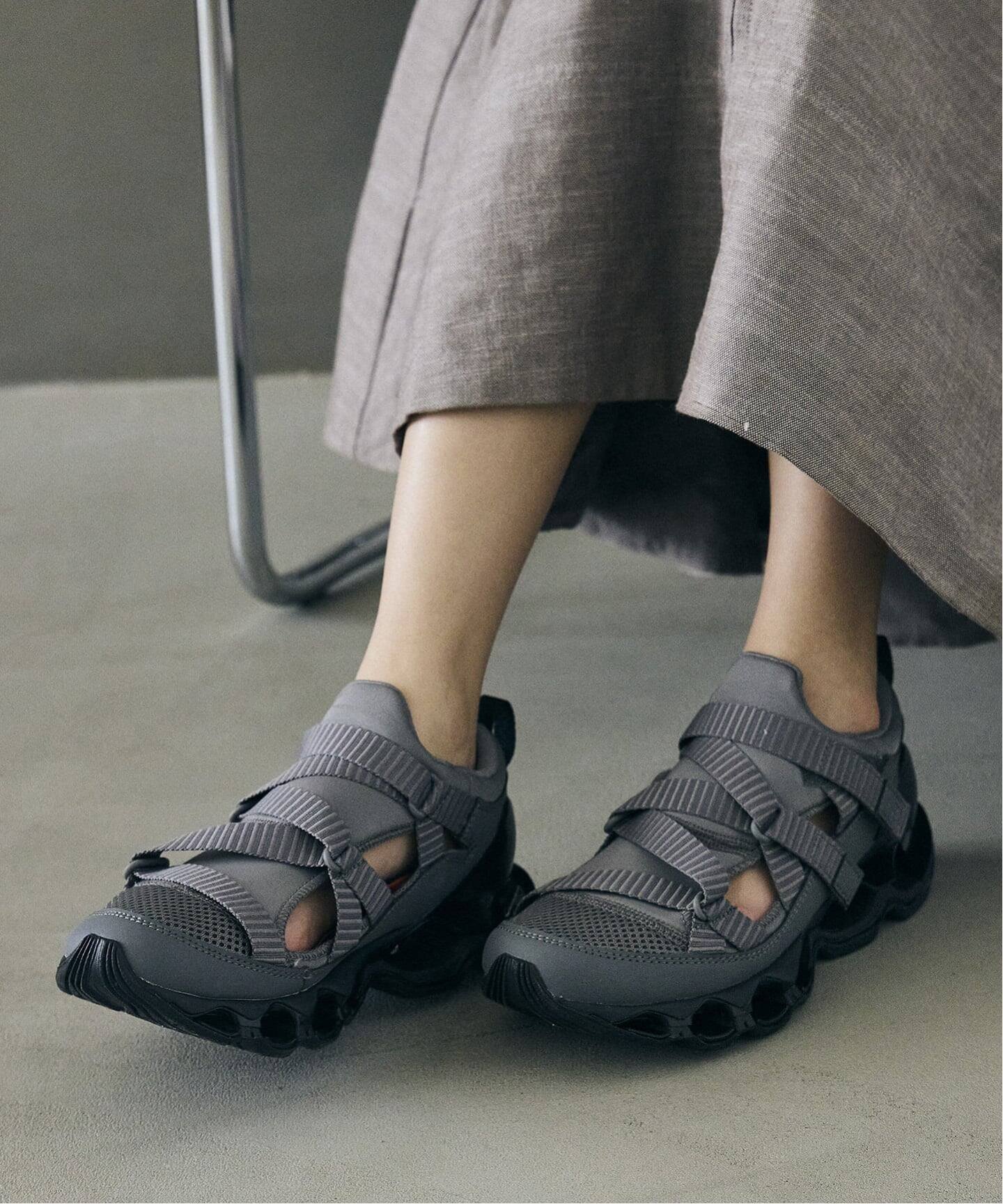 SLOBE IENA 《WEB限定》MIZUNO/ミズノ wave prophecy strap スローブ イエナ シューズ・靴 スニーカー ブラック グレー【送料無料】