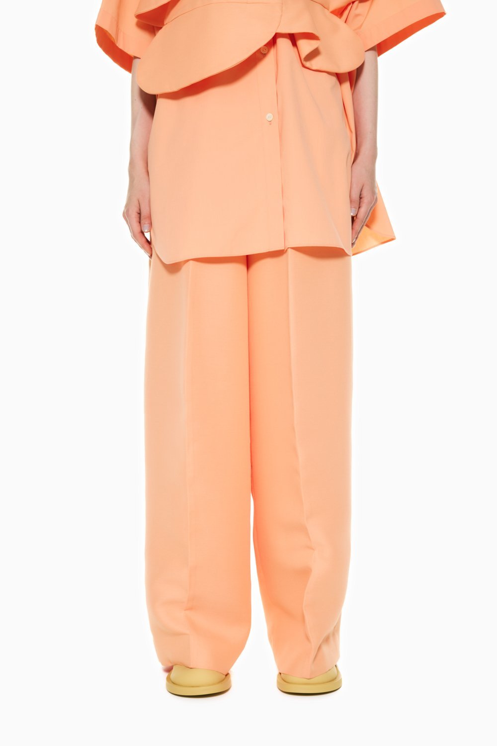 ENFOLD WIDE COCOON TROUSERS エンフォルド パンツ スラックス・ドレスパンツ ブラック ホワイト