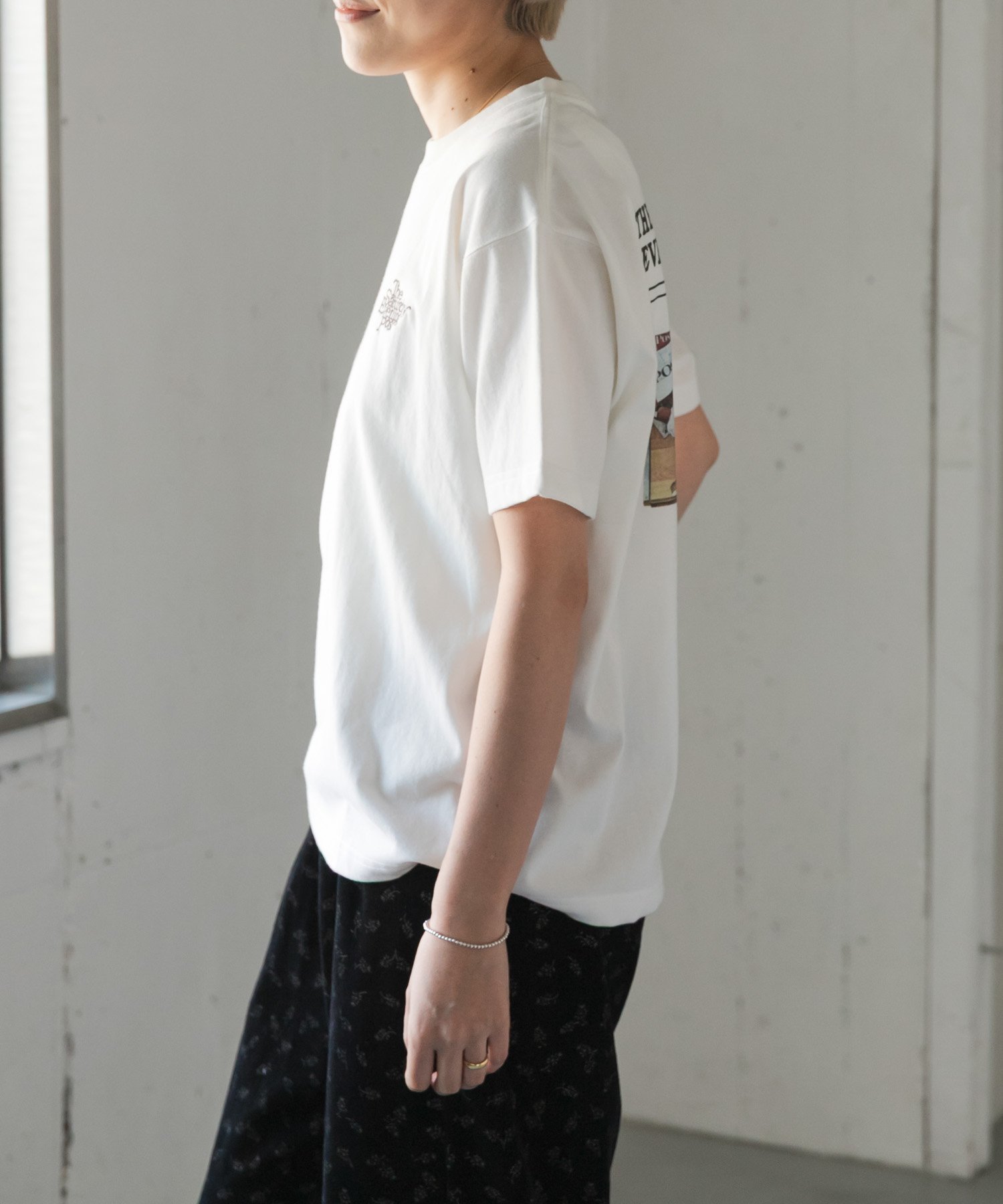 FORK&SPOON バックプリントTシャツ アーバンリサーチドアーズ トップス カットソー・Tシャツ ホワイト ネイビー