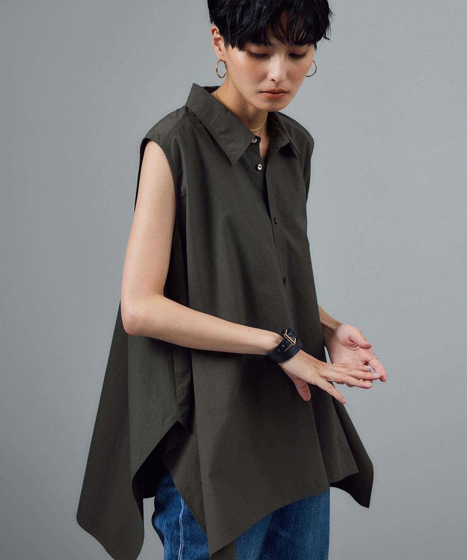 【SALE／50%OFF】SALON adam et rope' 近江晒タイプライターノースリーブシャツ サロン アダム エ ロペ トップス シャツ・ブラウス ブラック グレー ホワイト【送料無料】 3