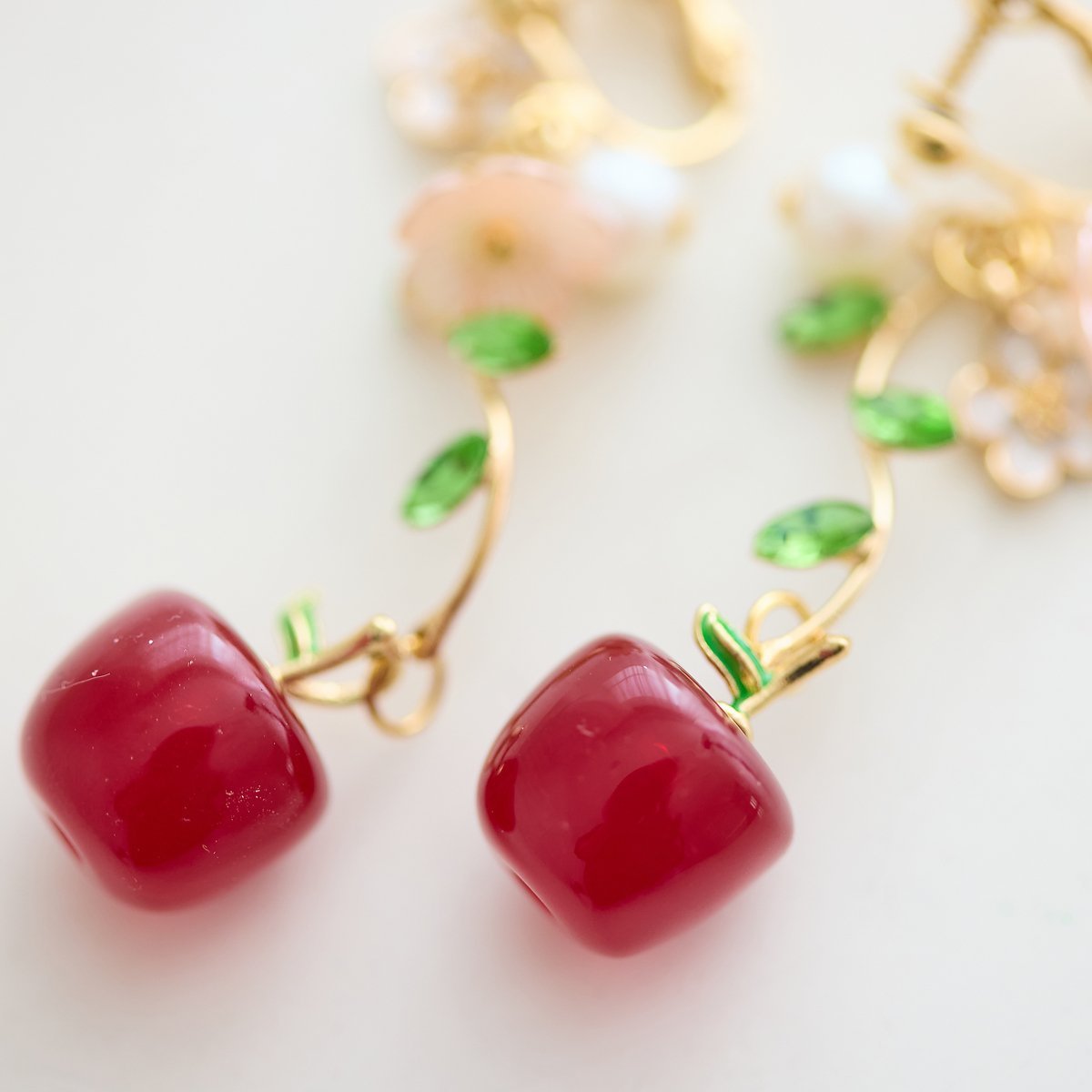 Rose Tiara リンゴのイヤリング ローズティアラ アクセサリー・腕時計 その他のアクセサリー・腕時計 ゴールド【送料無料】 3
