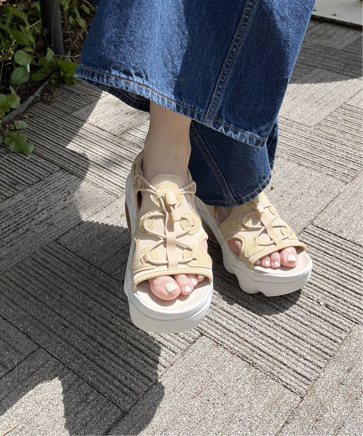 plage 《WEB限定》【NIKE/ナイキ】W AIR MAX KOKO サンダル プラージュ シューズ・靴 サンダル ベージュ ブラック【送料無料】のサムネイル