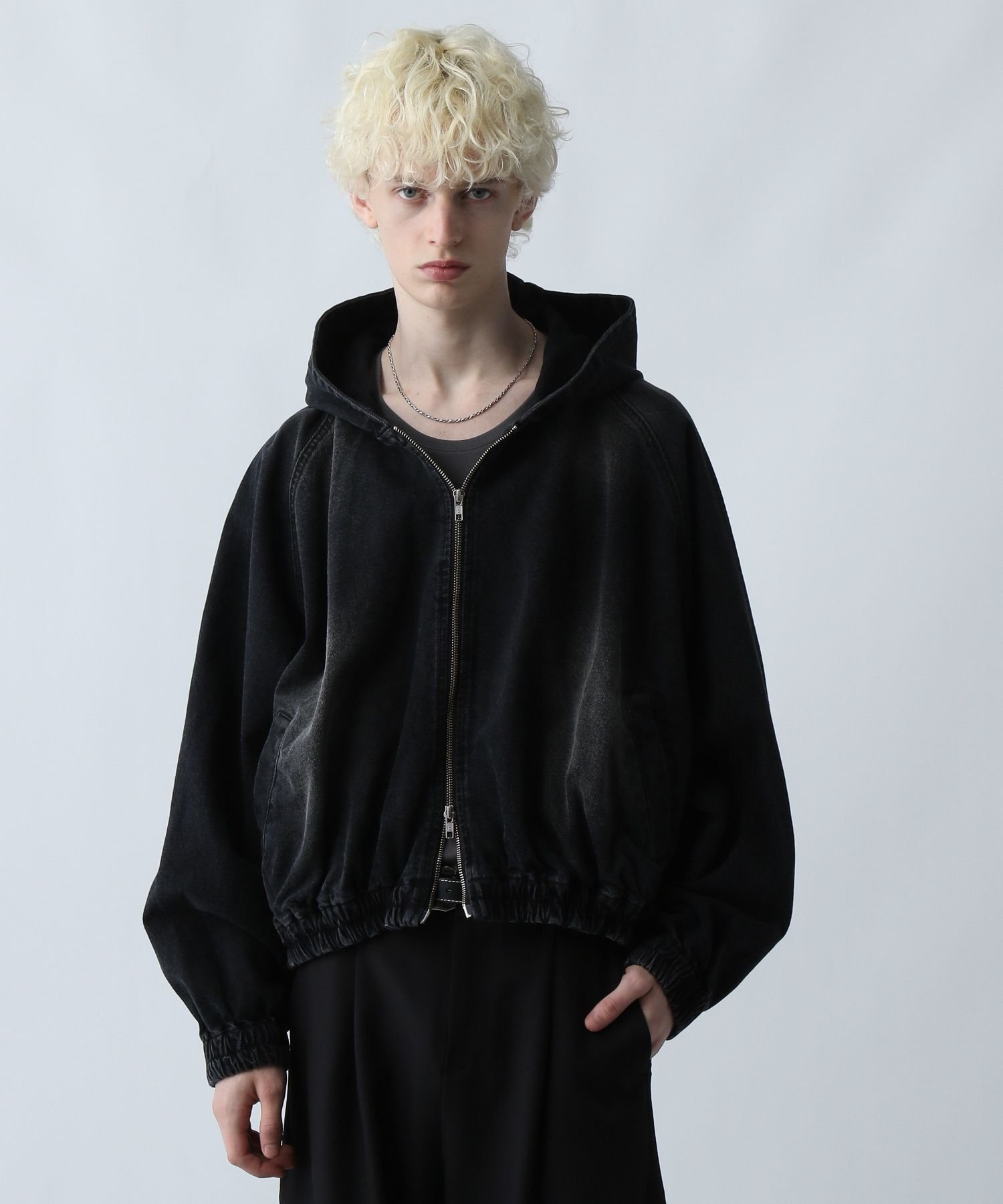 HARE コンパクトデニムフードブルゾン ハレ ジャケット・アウター デニムジャケット ブラック レッド ブルー【送料無料】のサムネイル