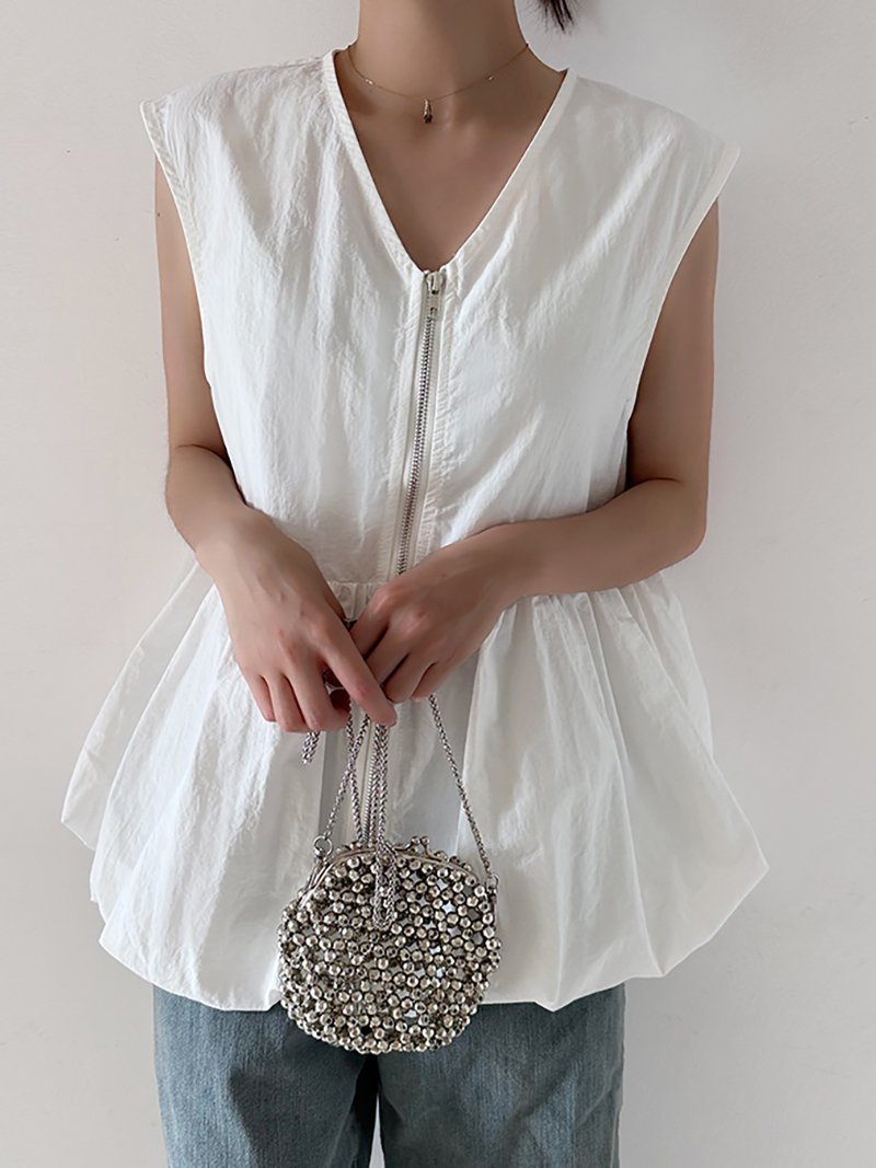 Doux Belle ノノースリーブ ジップアップ ペプラムトップス ドゥー・ベル トップス その他のトップス ベージュ ブラック【送料無料】のサムネイル