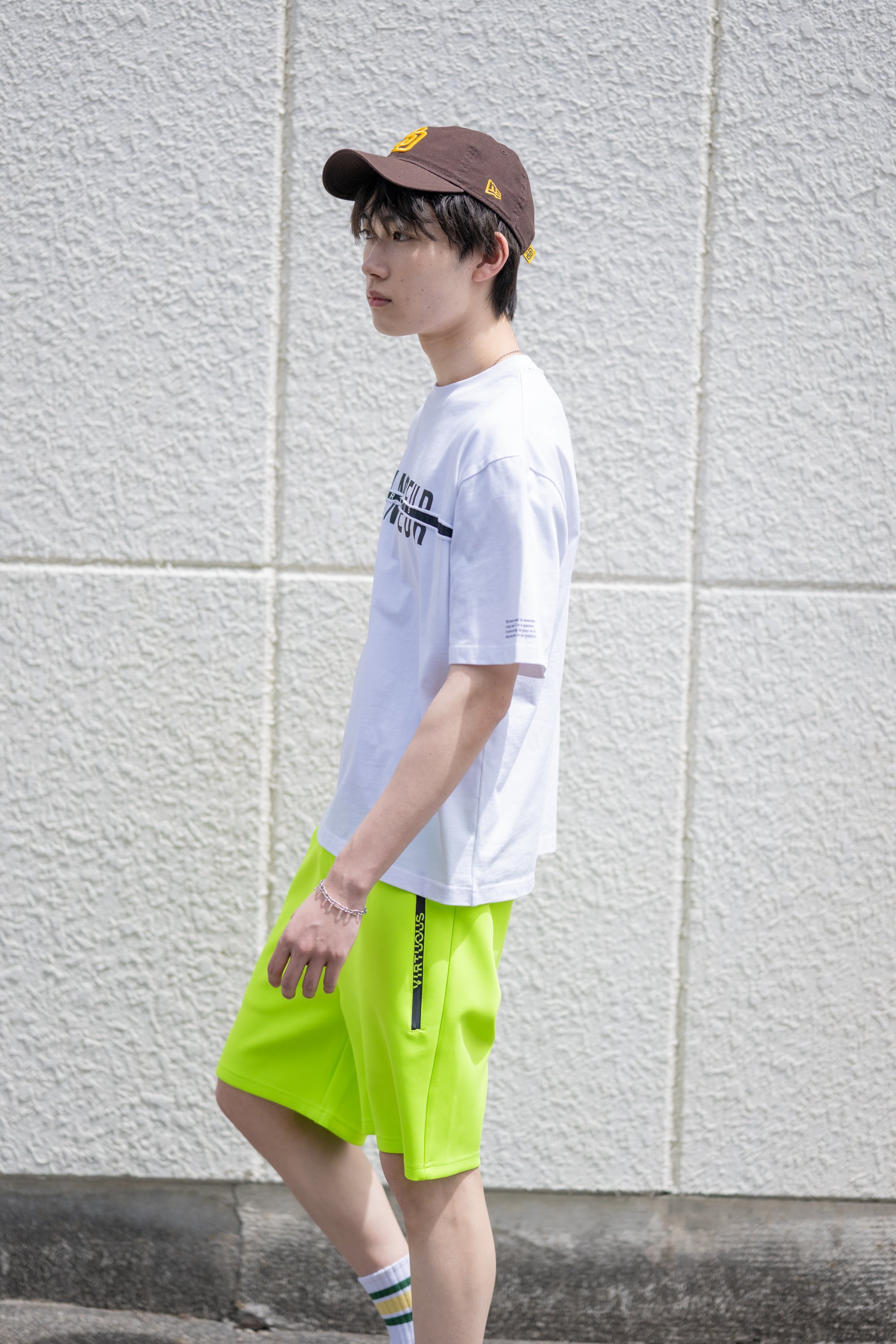 YEVS 【VIRTUOUS】カットオフPTロゴTシャツ イーブス トップス カットソー・Tシャツ ブラック ホワイト