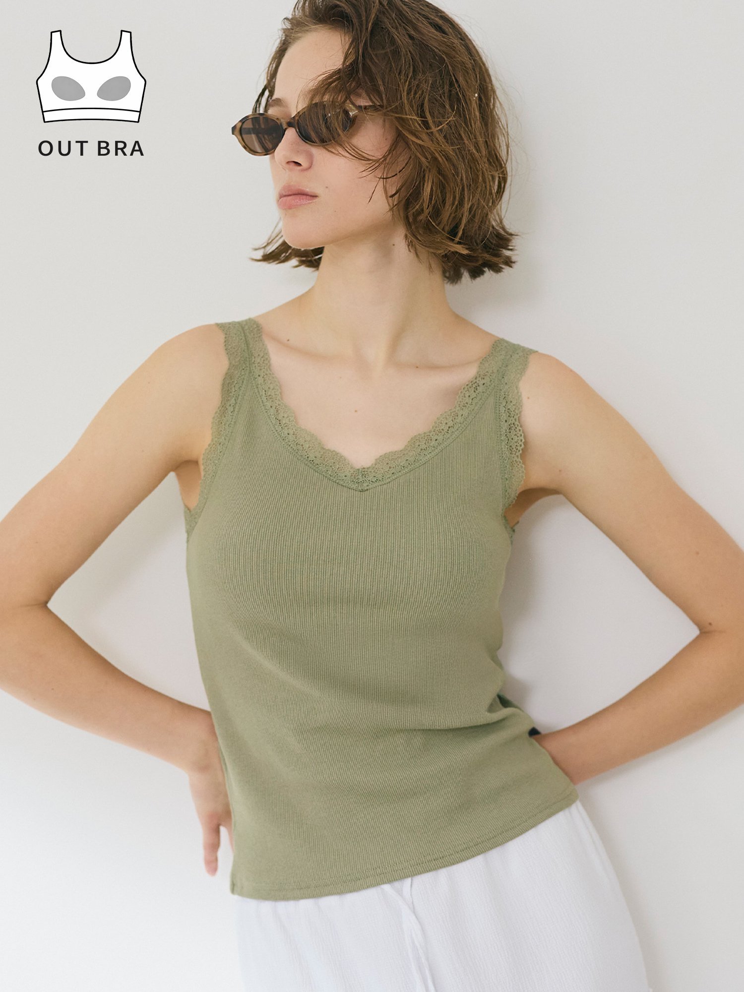 【カップ付き】OUT BRA レースタンクトップ コカ トップス ノースリーブ・タンクトップ カーキグリーン ブラック ホワイト